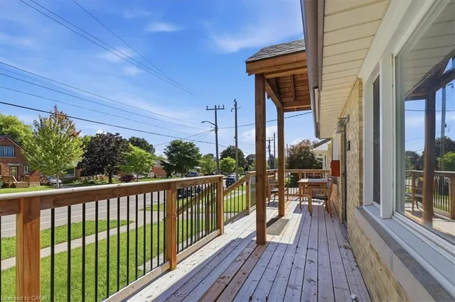 327 Highland Rd, Kitchener 5