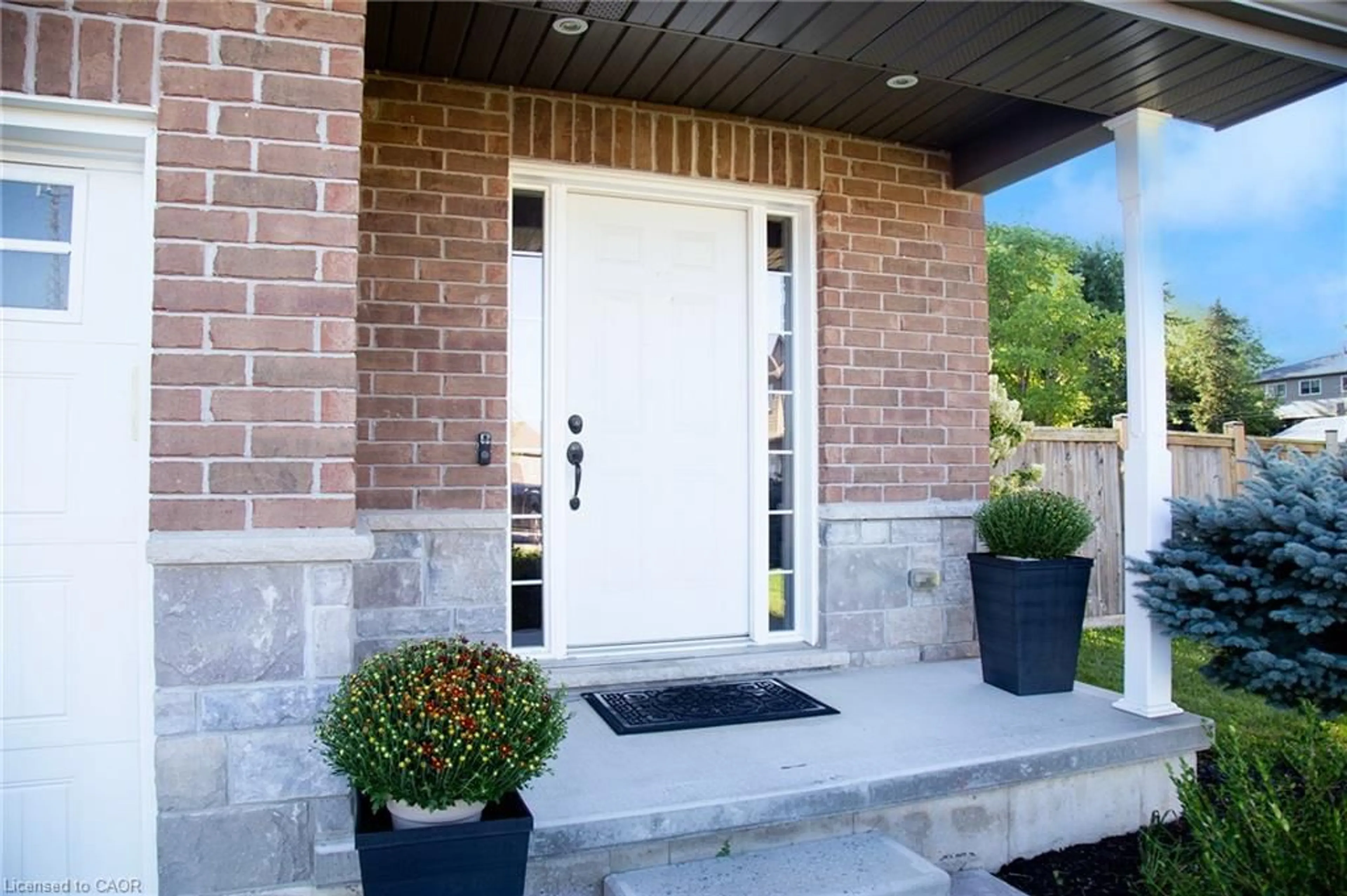 Unknown for 104 Macneil Crt, Hagersville Ontario N0A 1H0