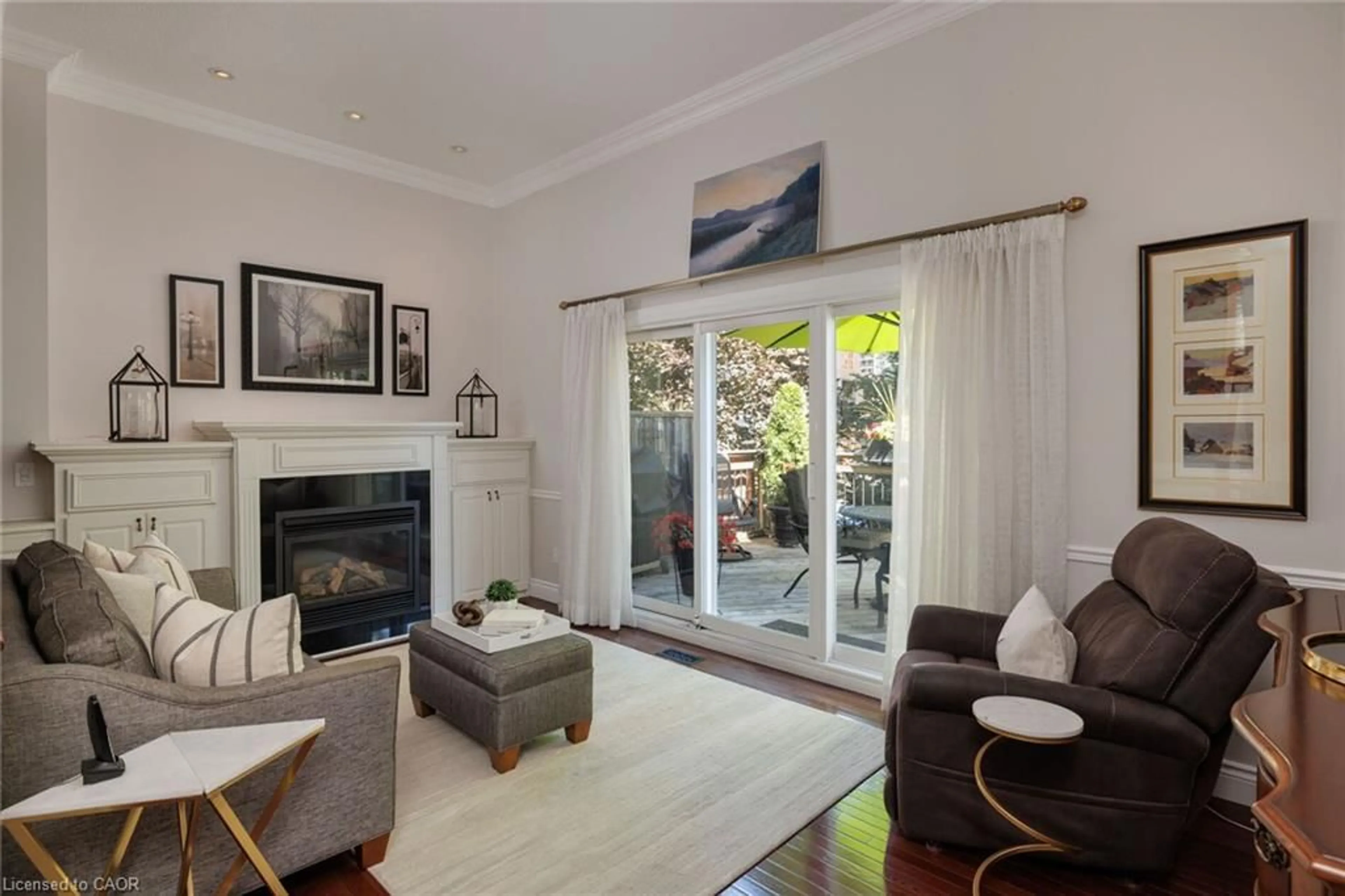Living room with furniture, unknown for 2236 Marine Dr, Oakville Ontario L6L 1C1