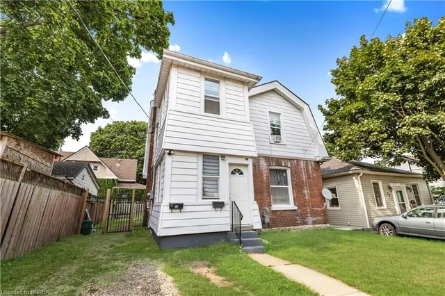 86 Victoria St, Brantford 2