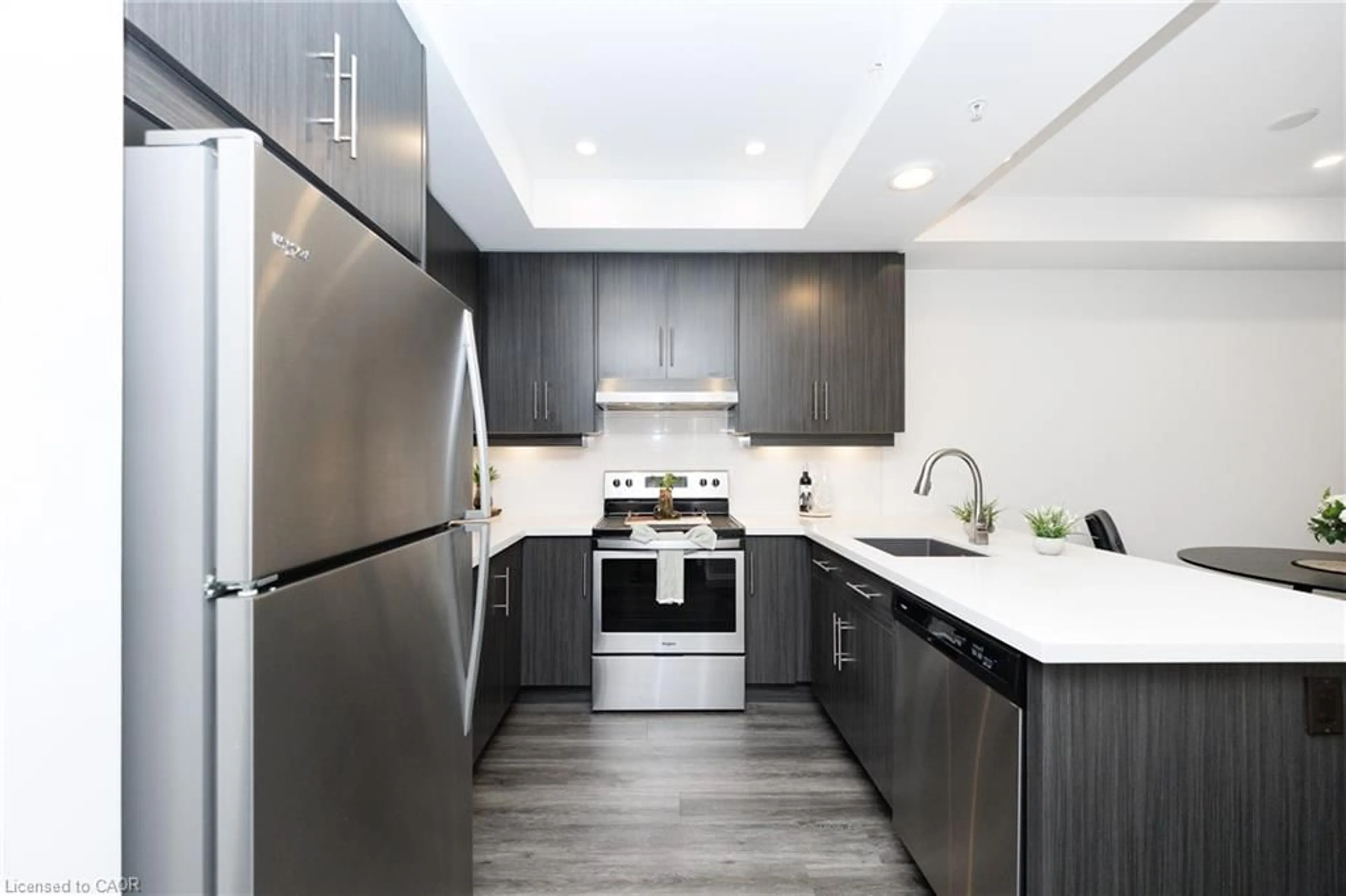 Contemporary kitchen, unknown for 30 Hamilton St #201, Waterdown Ontario L8B 1V8
