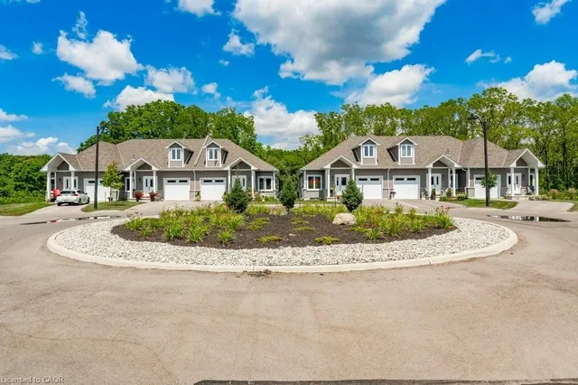 744 Nelson St #18, Port Dover 2