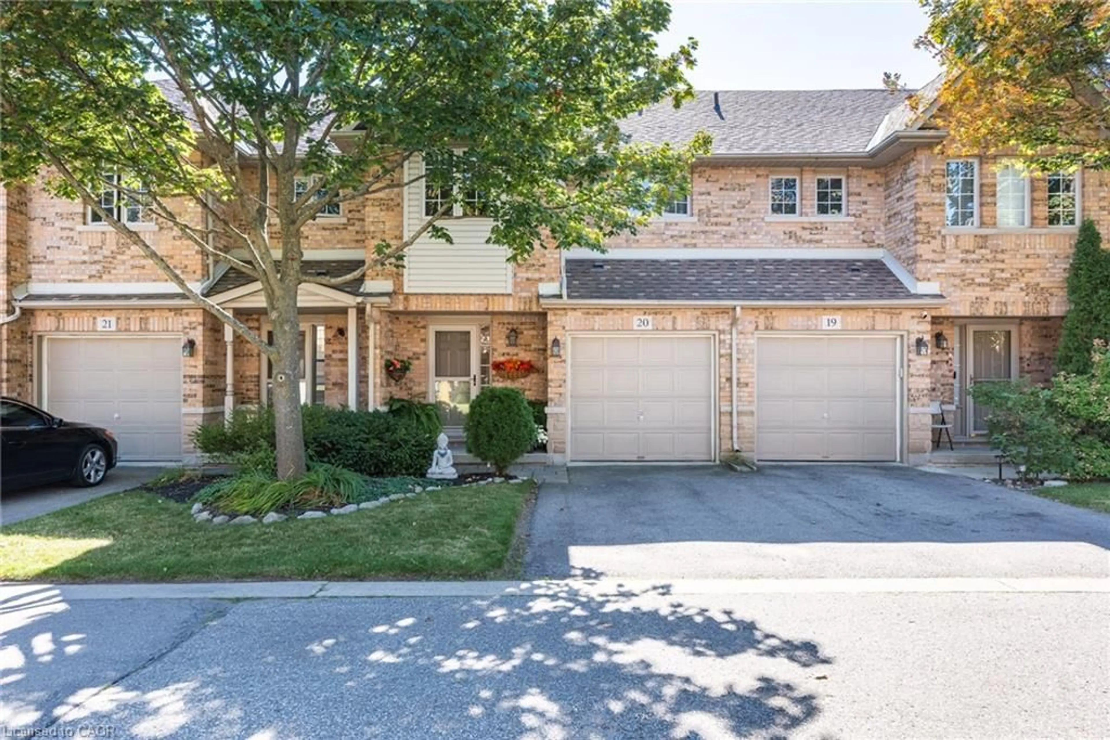 Home with brick exterior material, street for 1276 Silvan Forest Dr #20, Burlington Ontario L7M 4V8