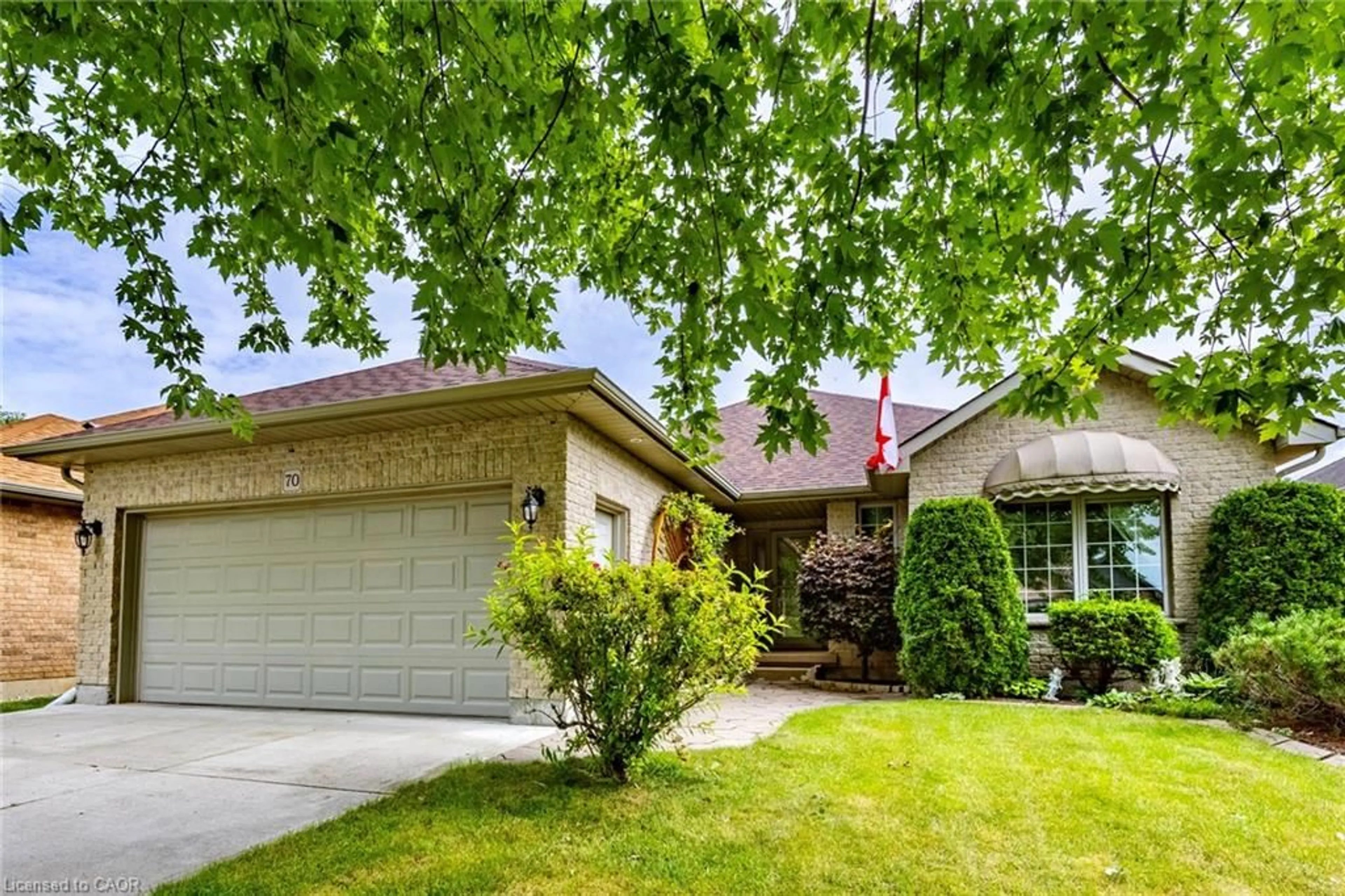 Home with vinyl exterior material, street for 70 Sparrow Way, Port Dover Ontario N0A 1N5