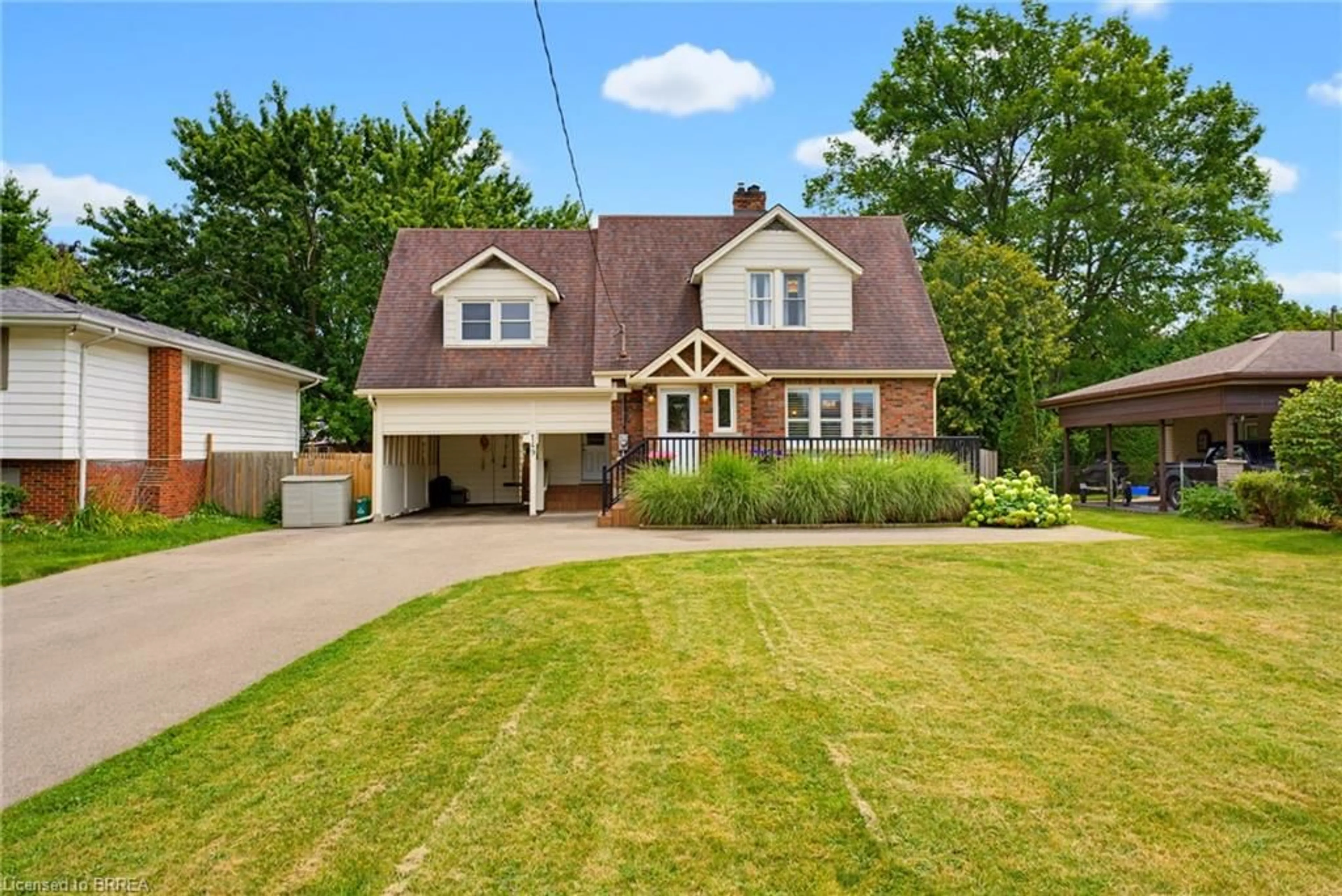 Home with brick exterior material, street for 149 Tollgate Rd, Brantford Ontario N3R 4Z9
