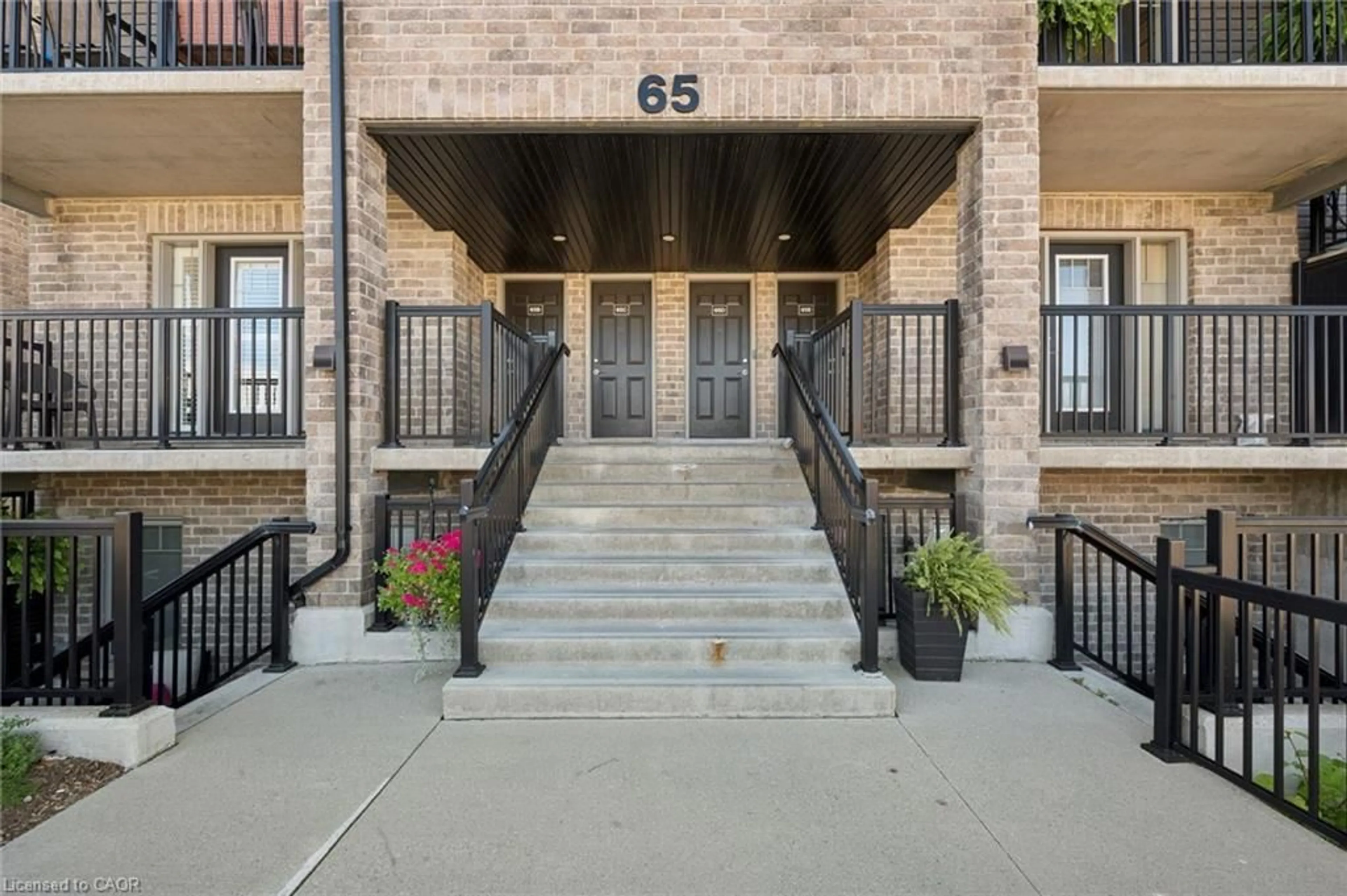 Unknown for 1989 Ottawa St #65E, Kitchener Ontario N2E 0G7