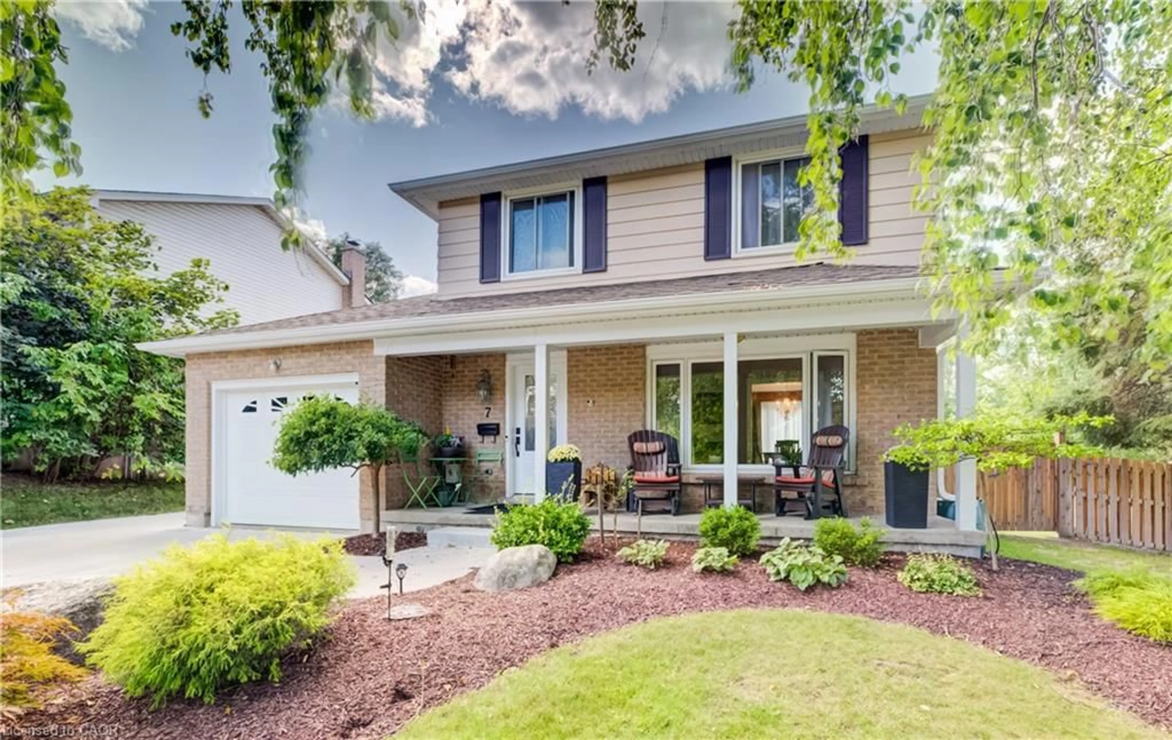 Home with brick exterior material, street for 7 Vintage Cres, Kitchener Ontario N2P 1L1