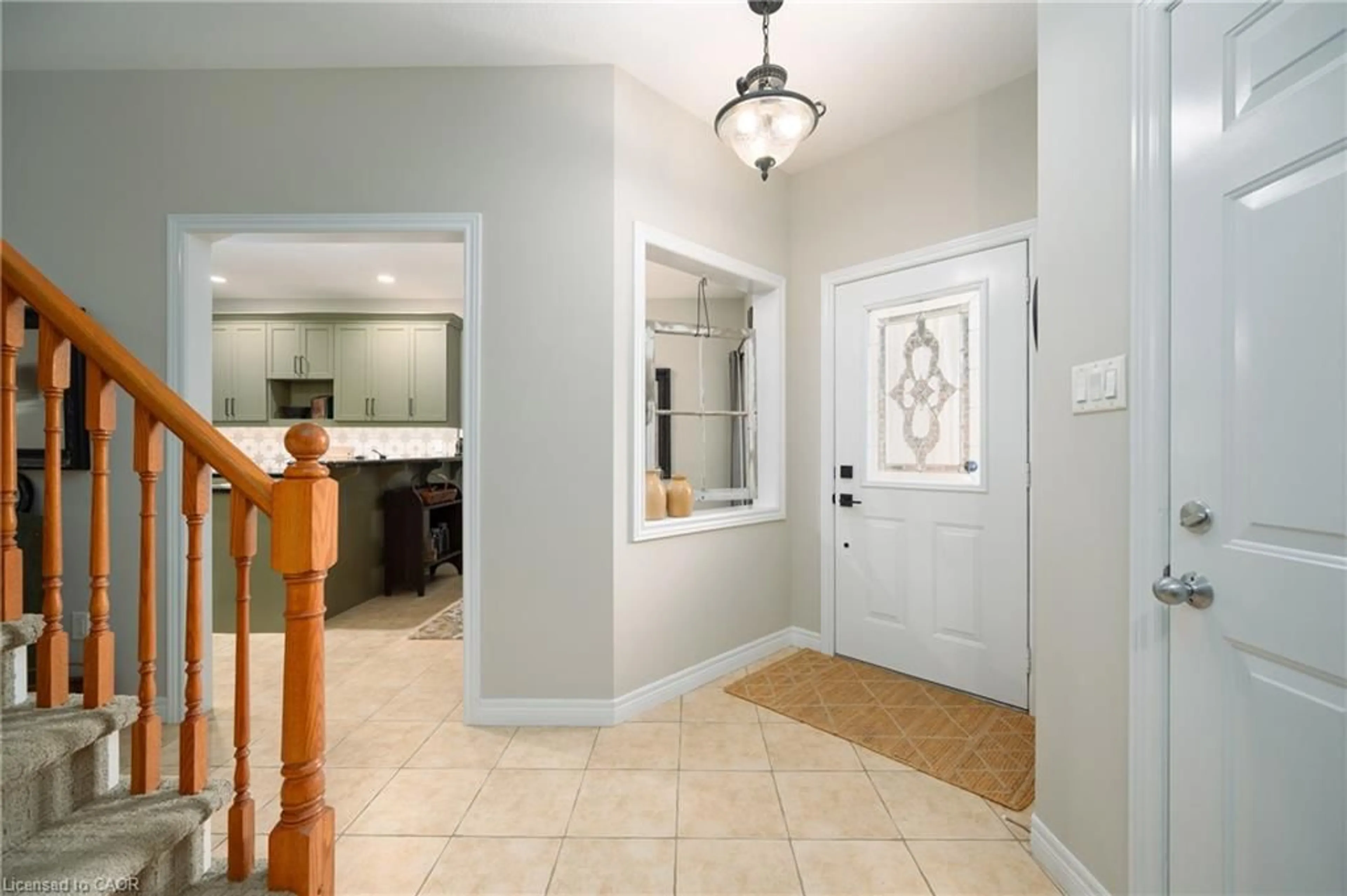 Indoor entryway for 125 Riverwalk Pl, Rockwood Ontario N0B 2K0