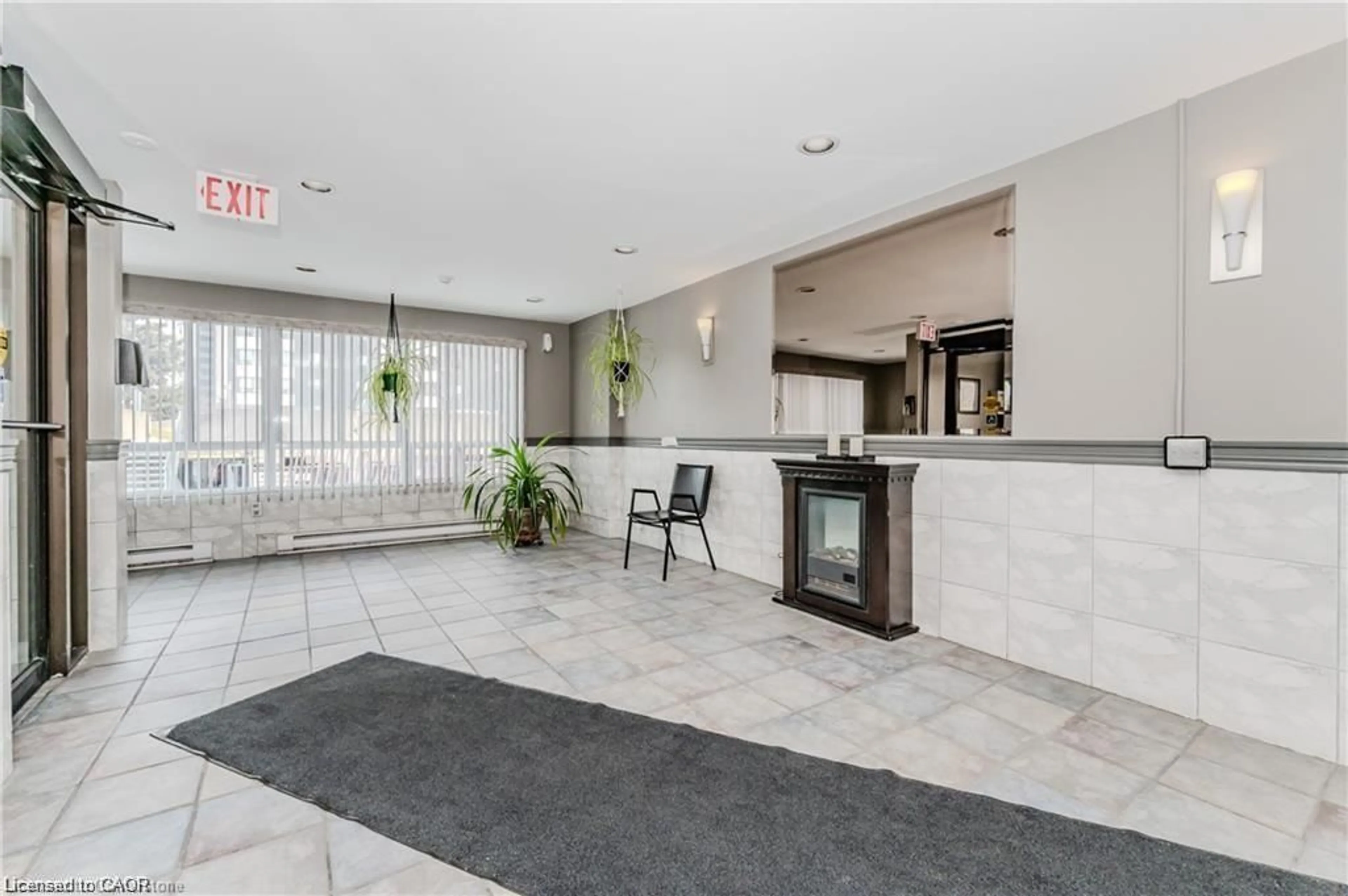 Lobby for 65 Highland Cres #502, Kitchener Ontario N2M 5M8