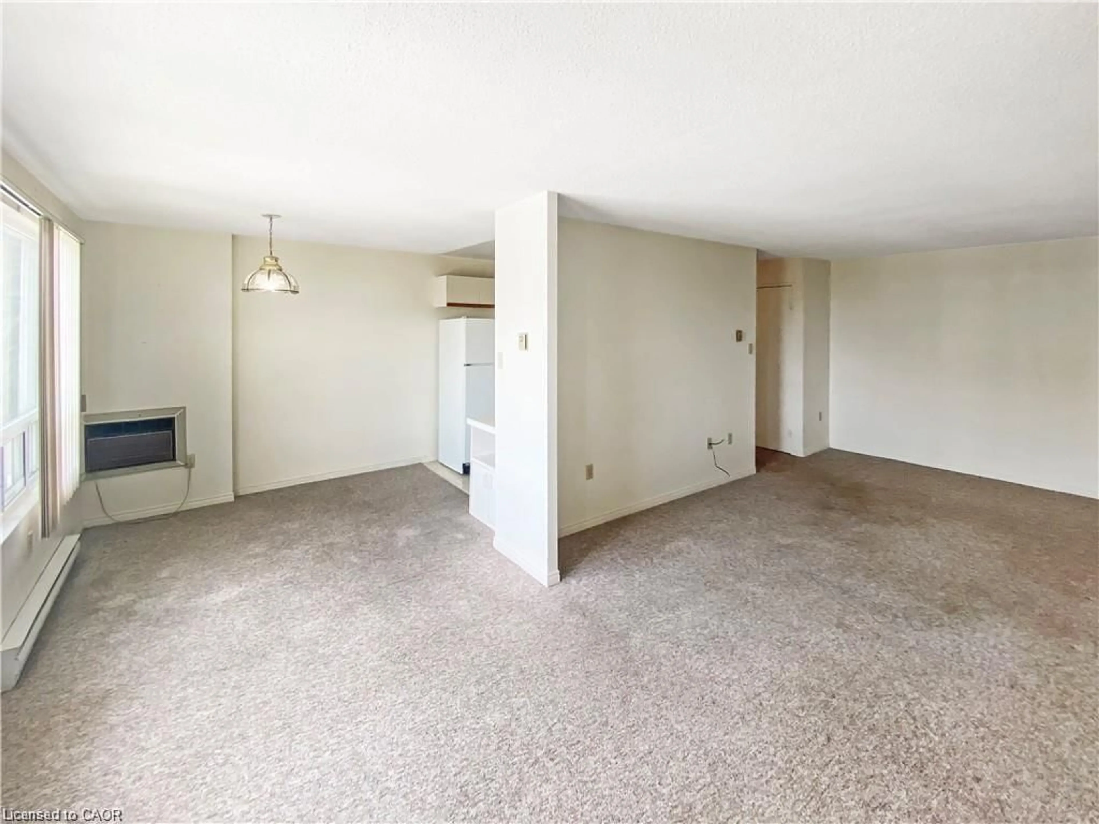 A pic of a room for 65 Highland Cres #502, Kitchener Ontario N2M 5M8