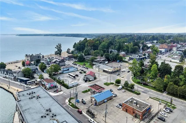 38 Harbour St #304, Port Dover 3