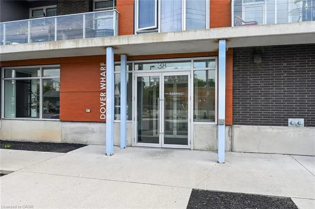 38 Harbour St #304, Port Dover 5