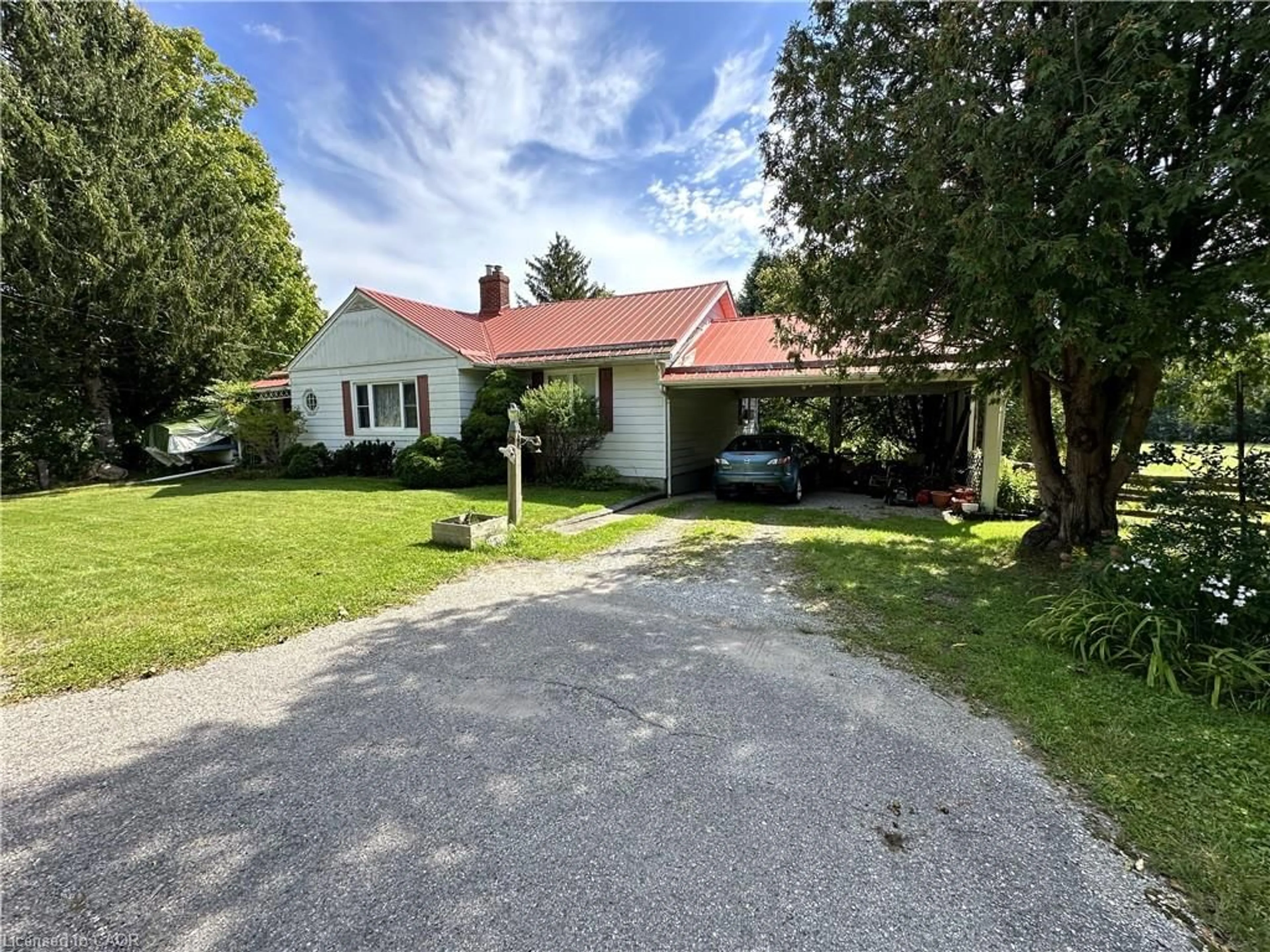 A pic from outside/outdoor area/front of a property/back of a property/a pic from drone, street for 126 Decou Rd, Simcoe Ontario N3Y 4K2