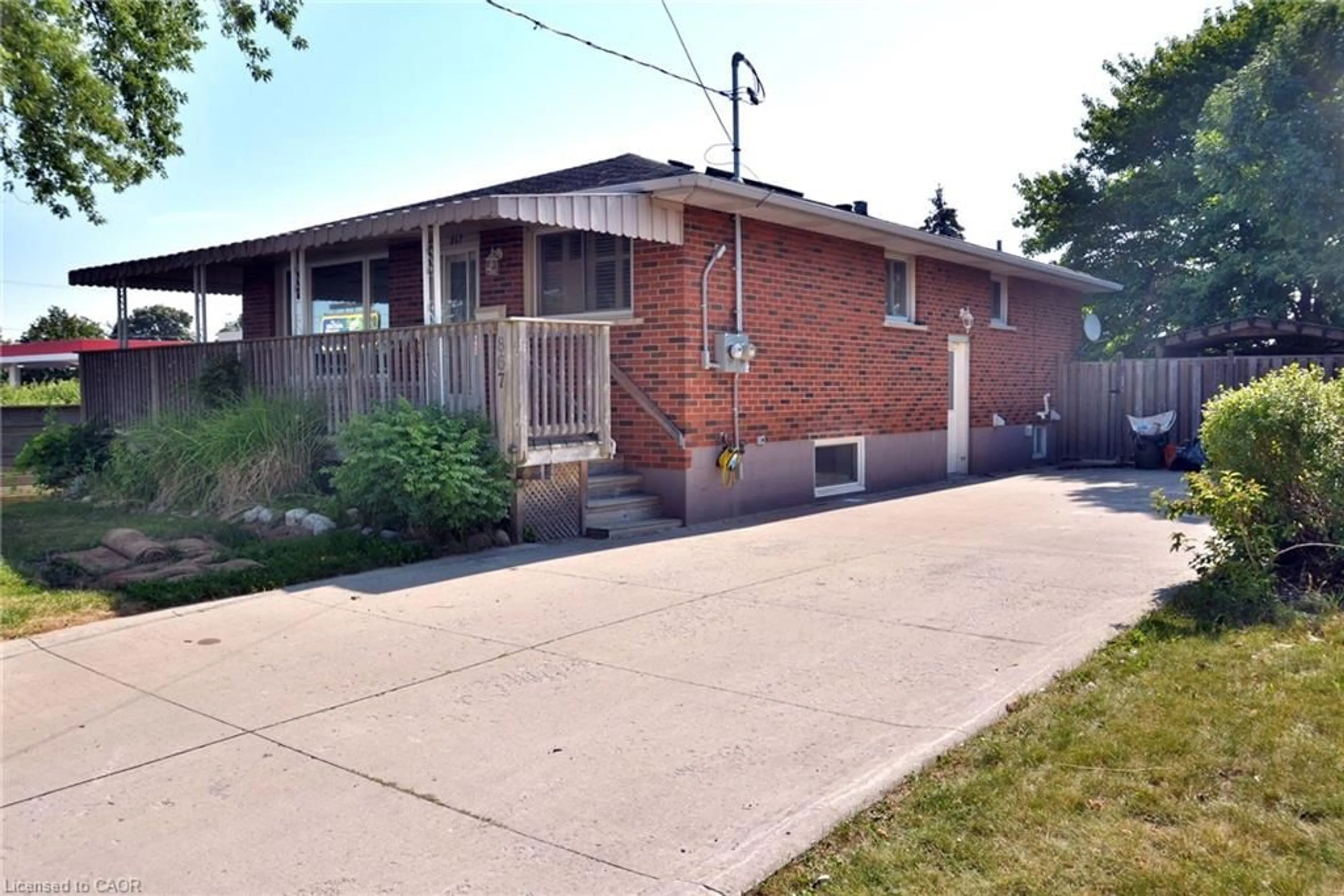 Home with brick exterior material, street for 867 Upper Sherman Ave, Hamilton Ontario L8V 3N2