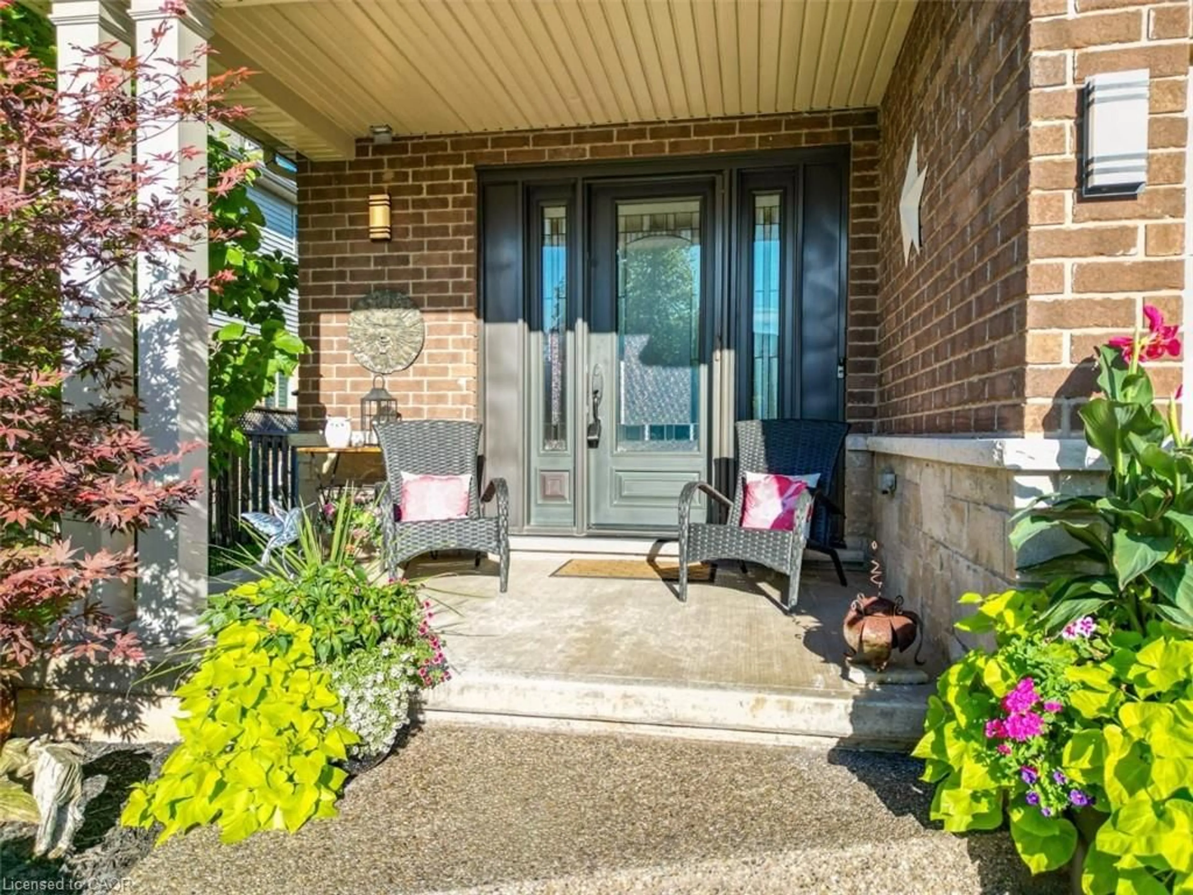 Indoor entryway for 4453 Comfort Cres, Beamsville Ontario L3J 1M2