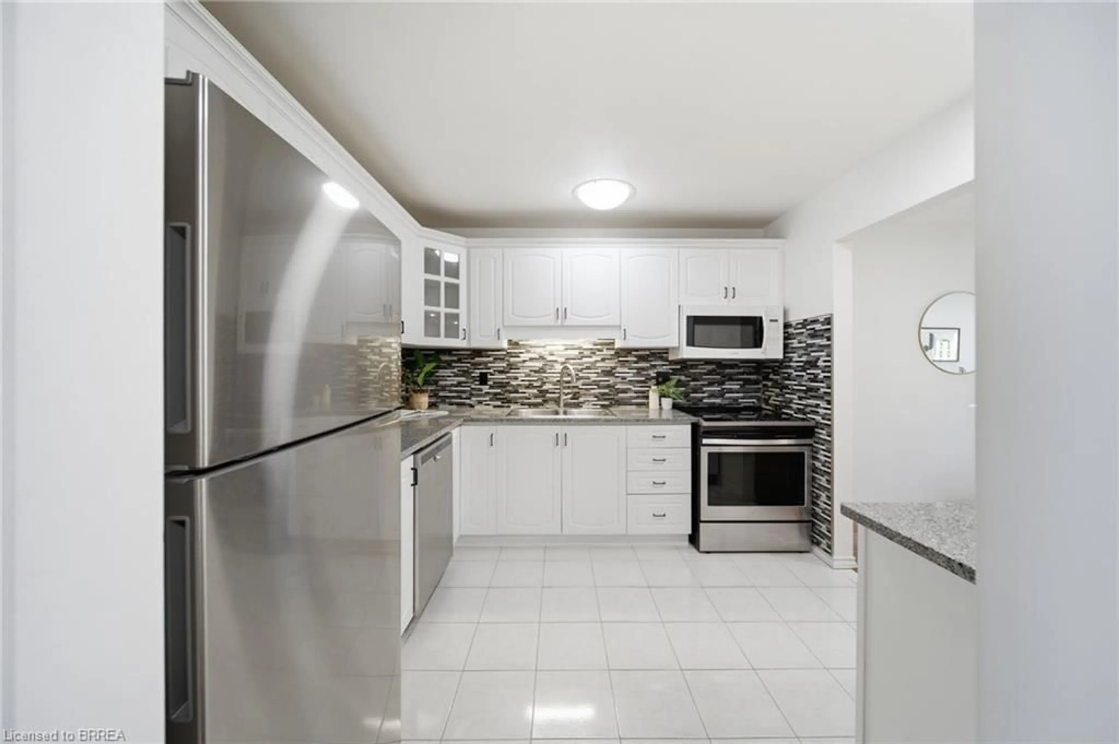 Standard kitchen, ceramic/tile floor for 1 Buchanan Cres #10, Brantford Ontario N3P 2B2