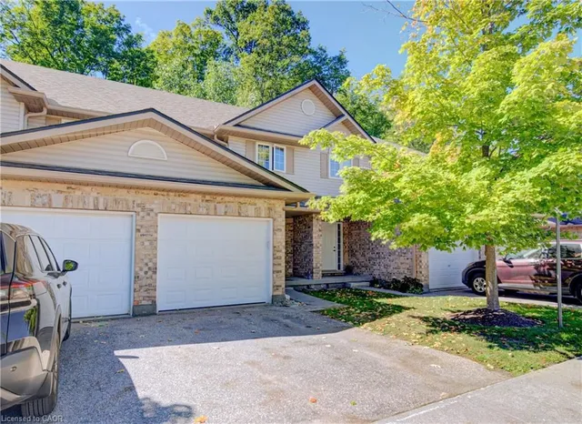 300 Fallowfield Dr #21, Kitchener 2