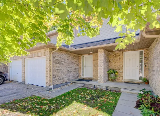 300 Fallowfield Dr #21, Kitchener 3