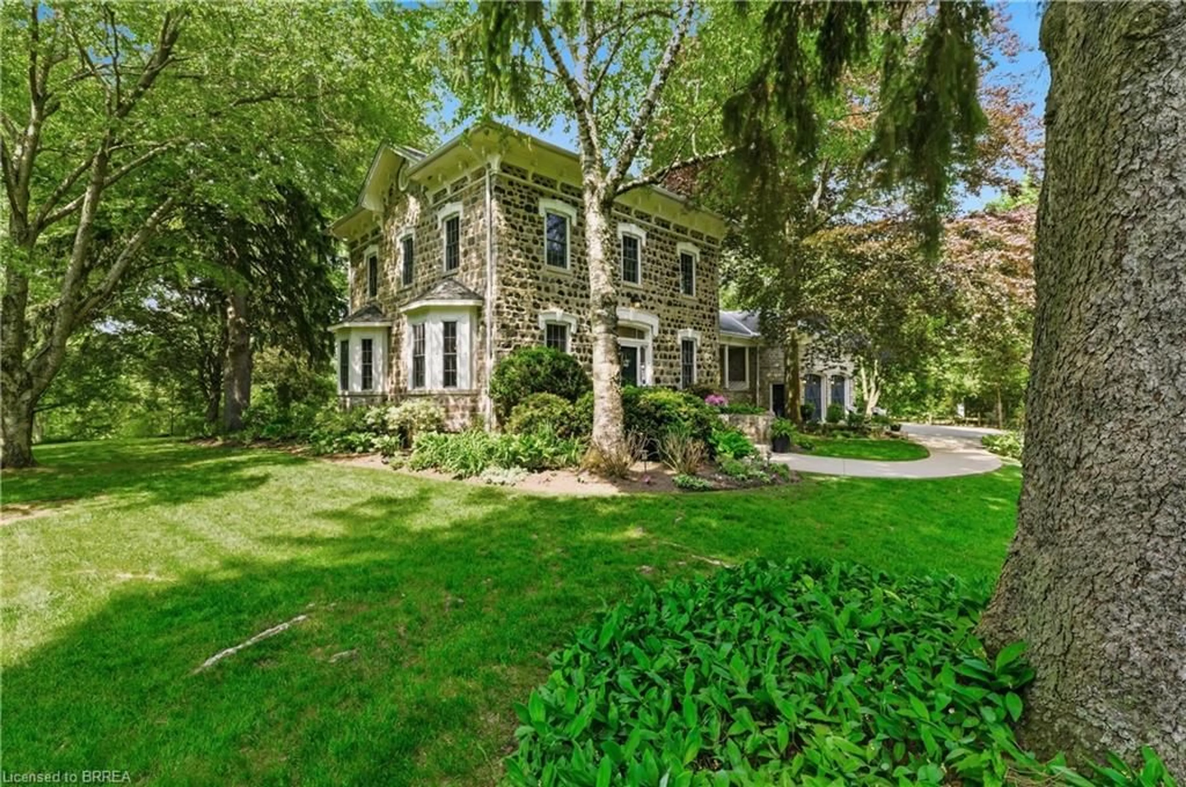 Unknown for 25 Dunbar St, Glen Morris Ontario N0B 1W0