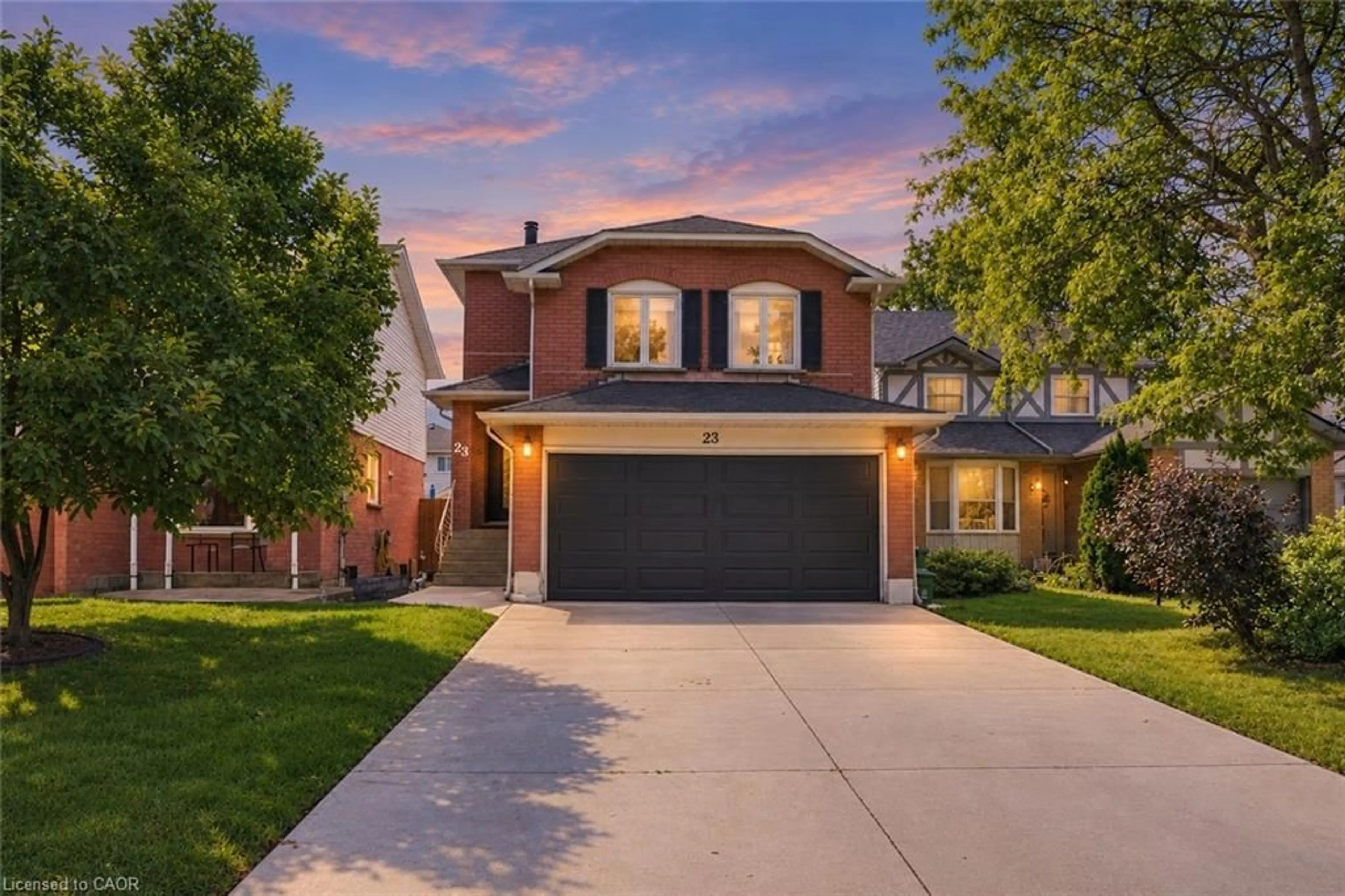 Home with brick exterior material, street for 23 Desantis Crt, Hamilton Ontario L8W 3A9