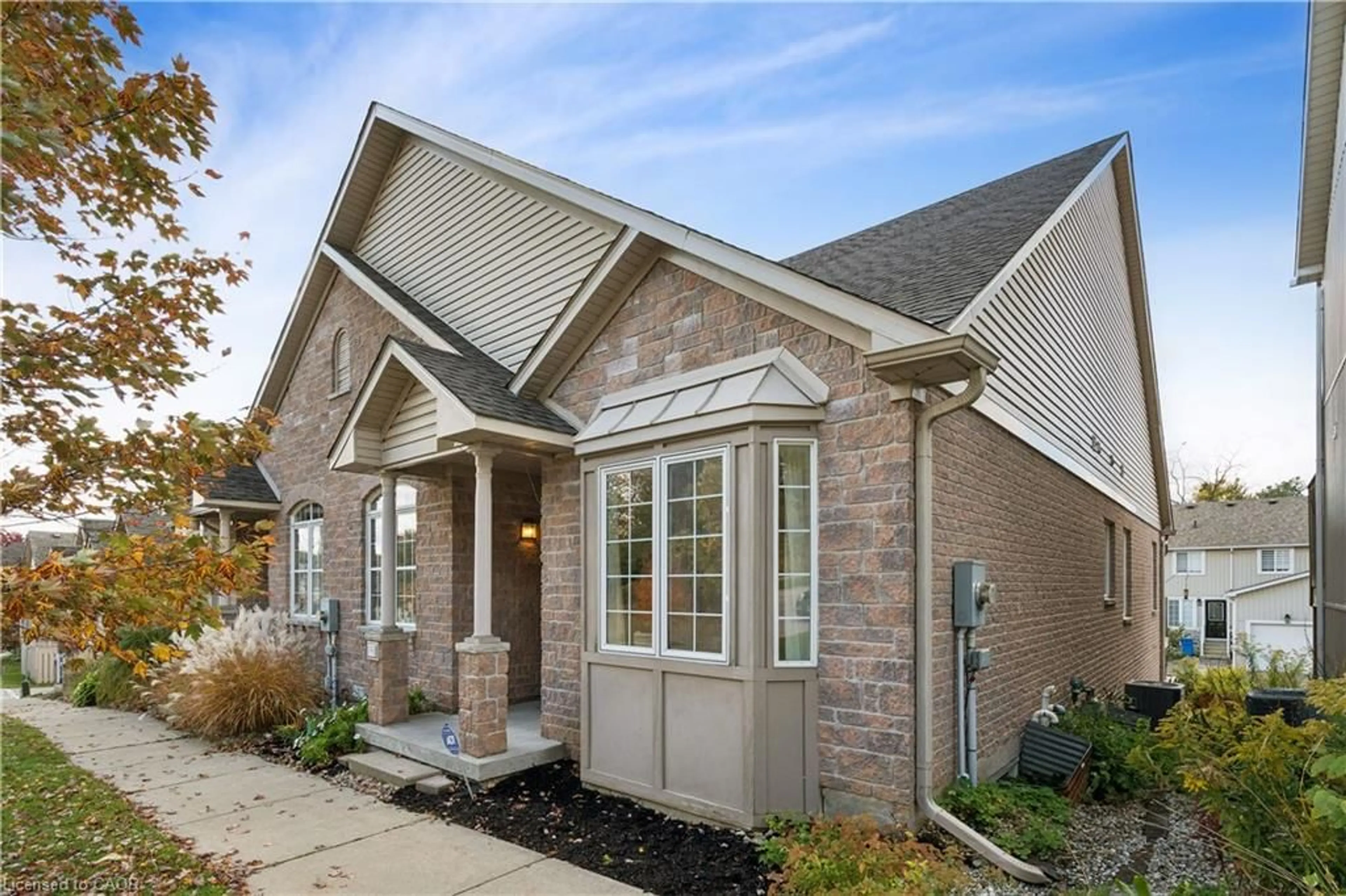 Home with brick exterior material, street for 195 Jolliffe Ave, Rockwood Ontario N0B 2K0