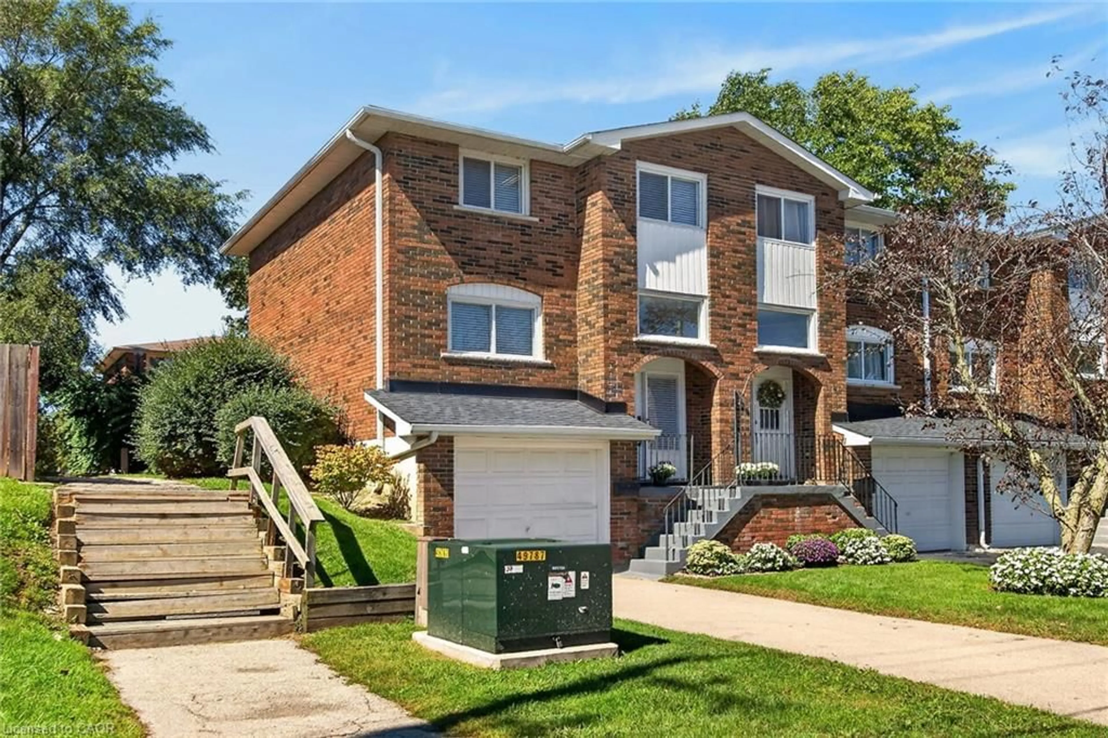 Home with brick exterior material, street for 112 Cedar St, Dunnville Ontario N1A 3C7