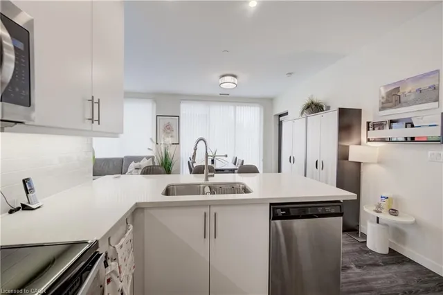690 King St #112, Kitchener 5