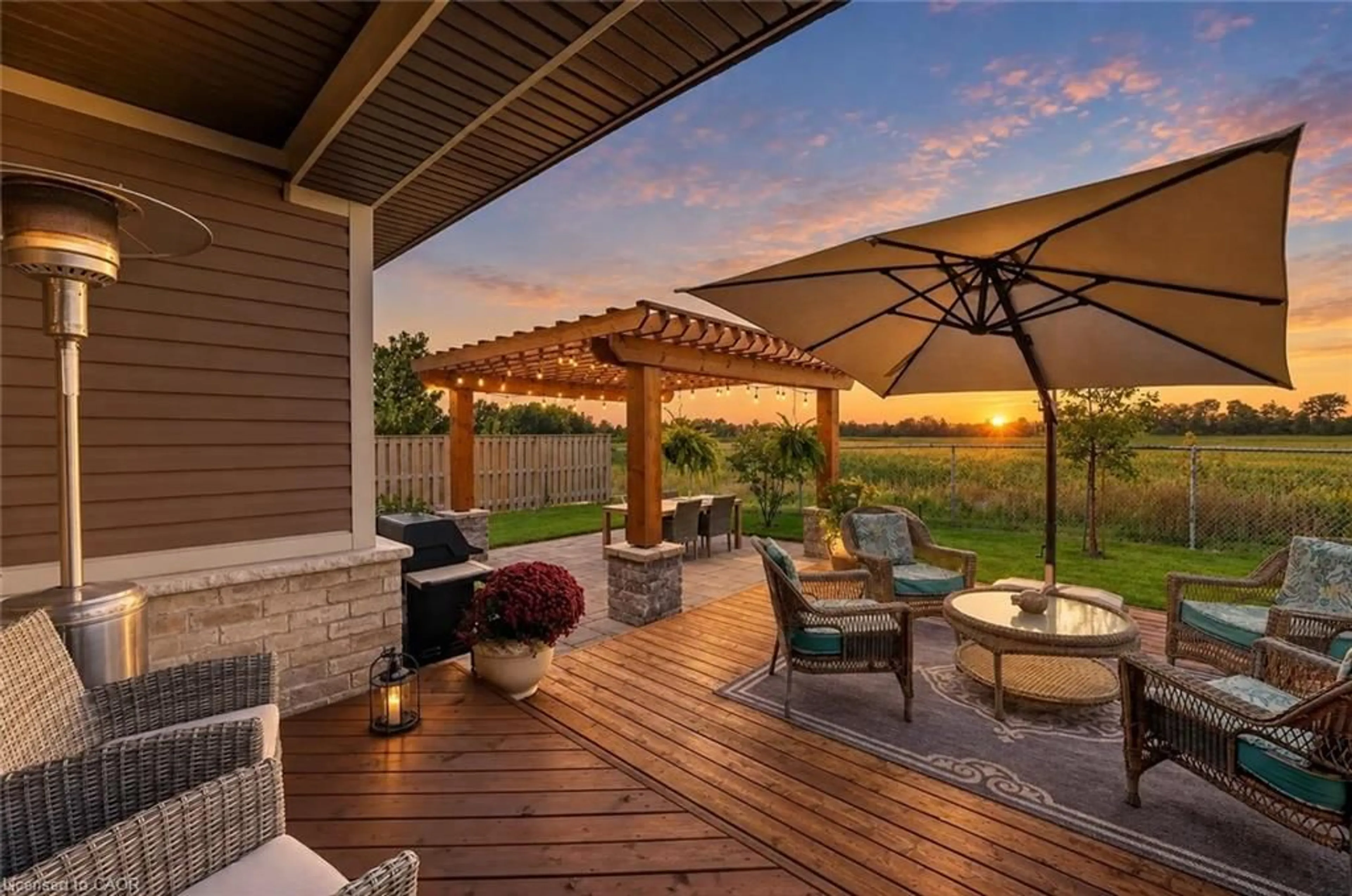 Patio, unknown for 62 Forestview Crt, Smithville Ontario L0R 2A0