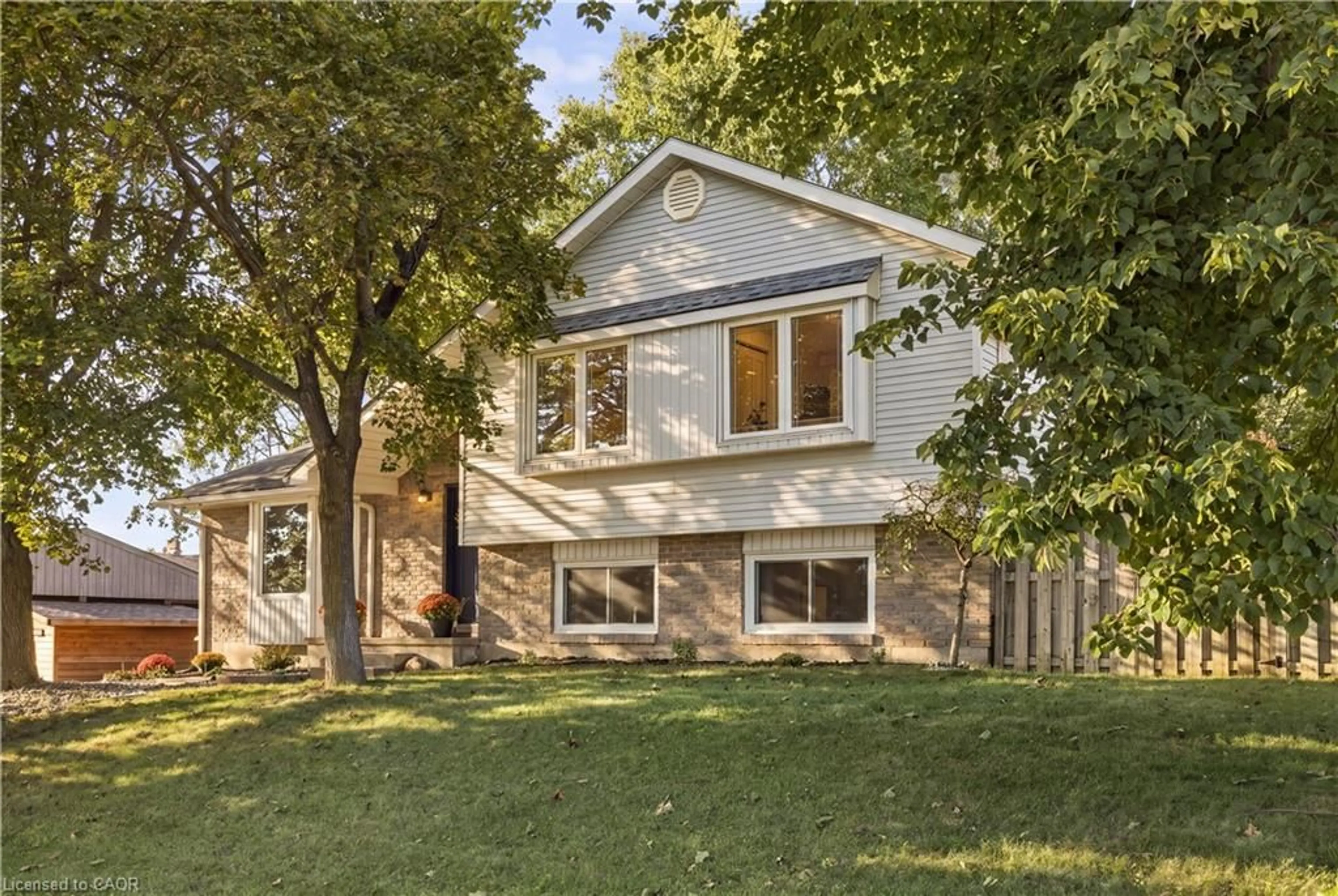 Home with vinyl exterior material, street for 178 Laurentian Dr, Kitchener Ontario N2E 1Y3