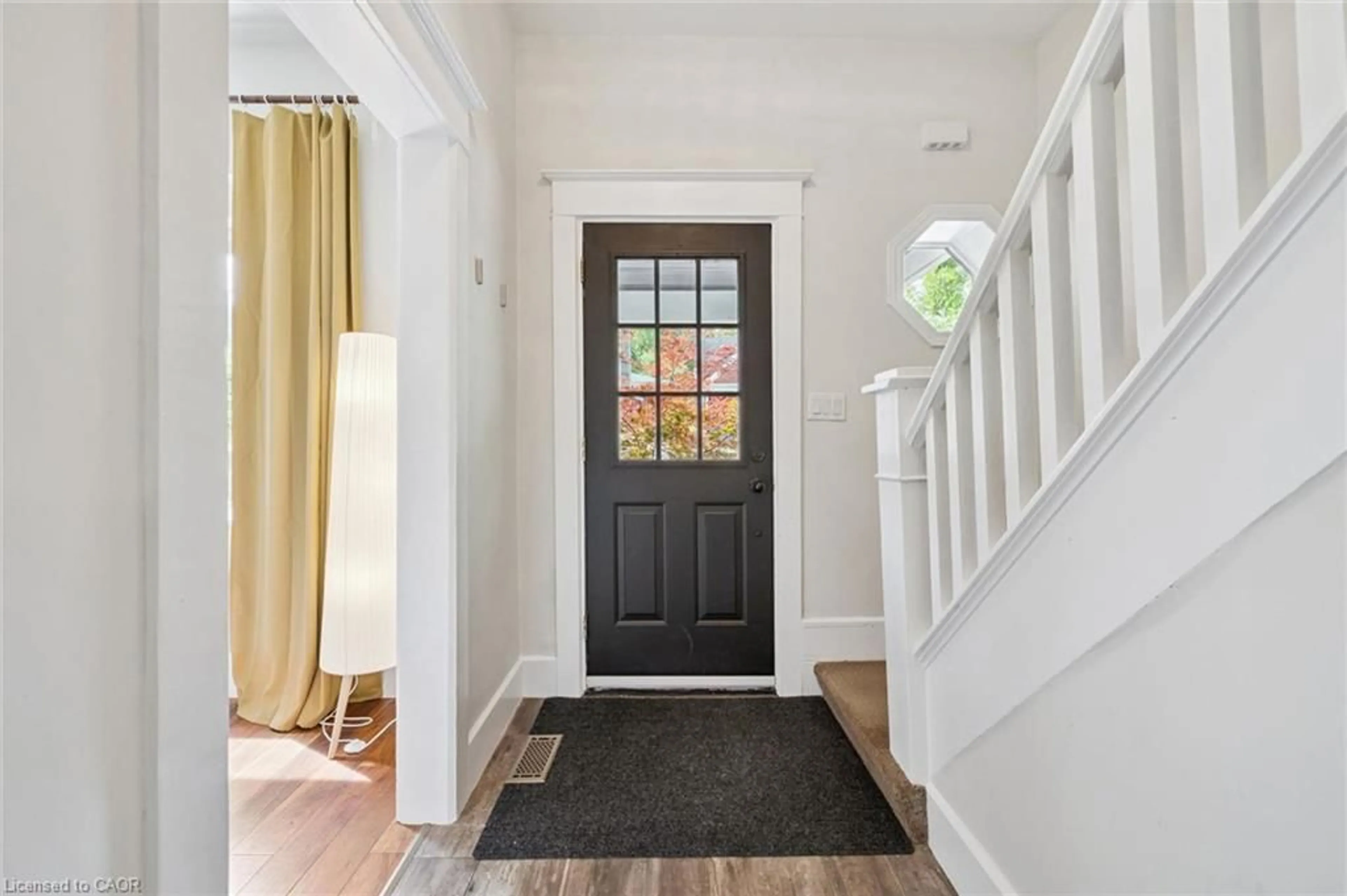 Indoor entryway for 54 Willow St, Waterloo Ontario N2J 1V5