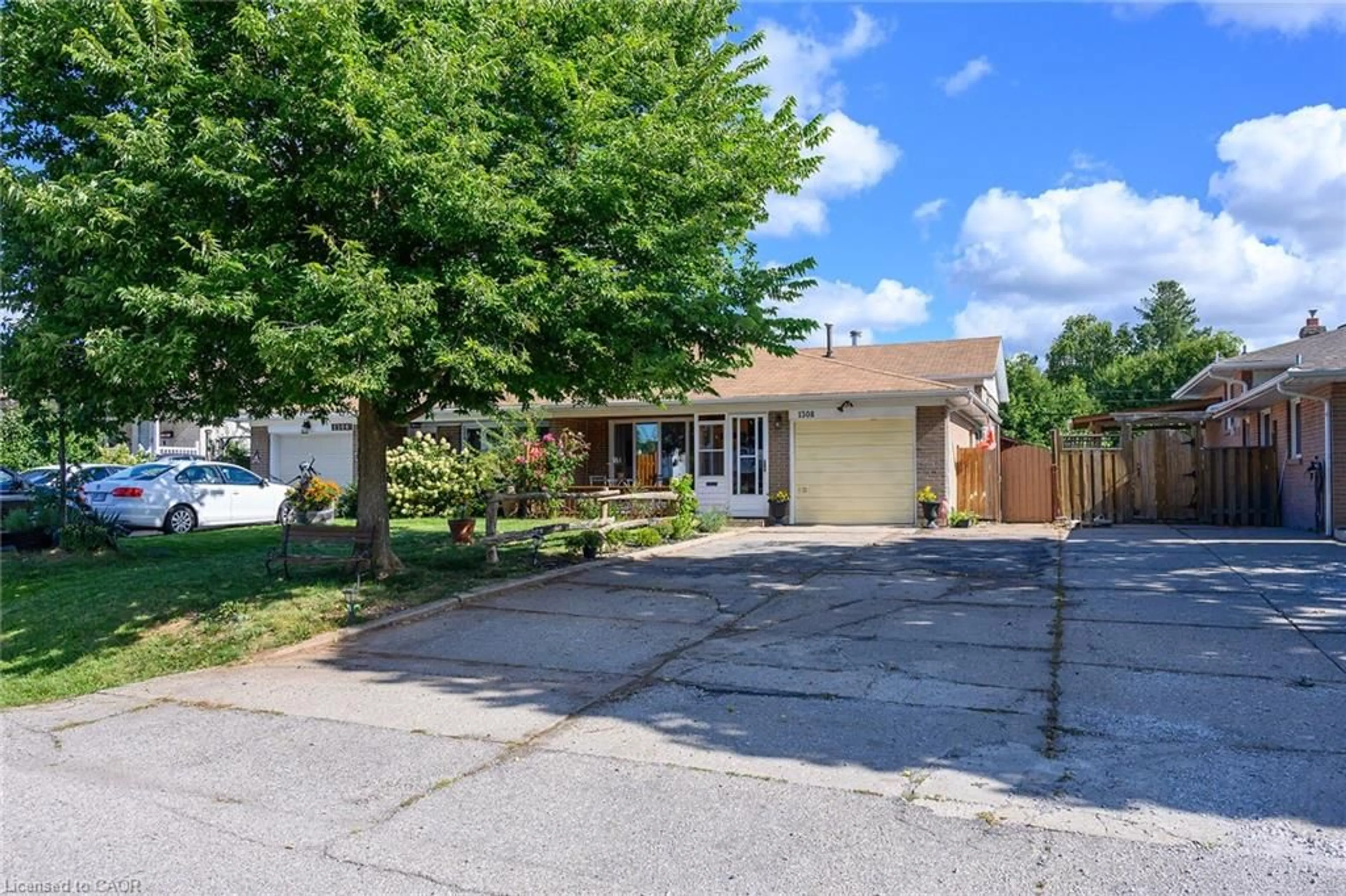 Unknown for 1308 Redbank Cres, Oakville Ontario L6H 1Y5