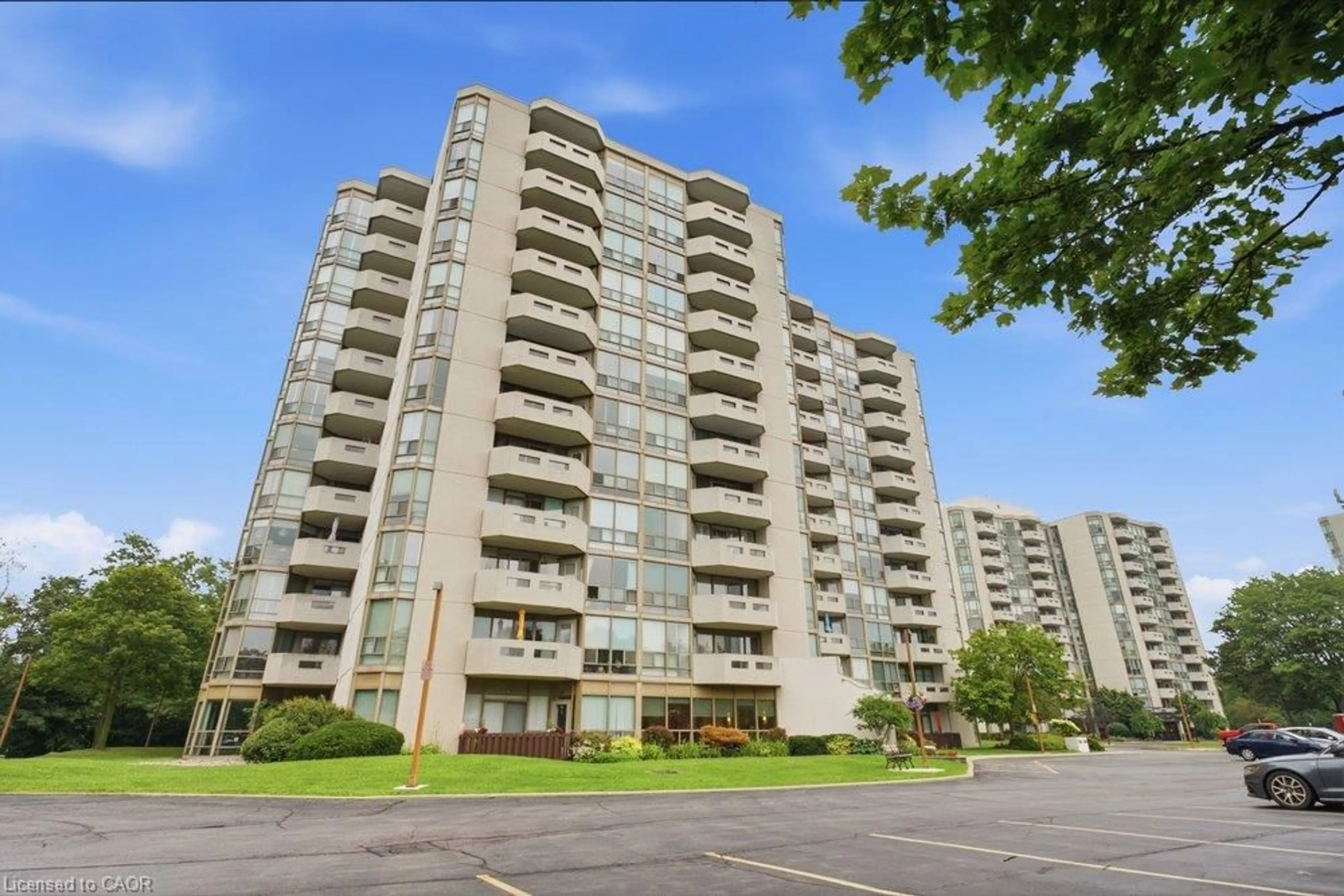 Unknown for 5090 Pinedale Ave #204, Burlington Ontario L7L 5V8