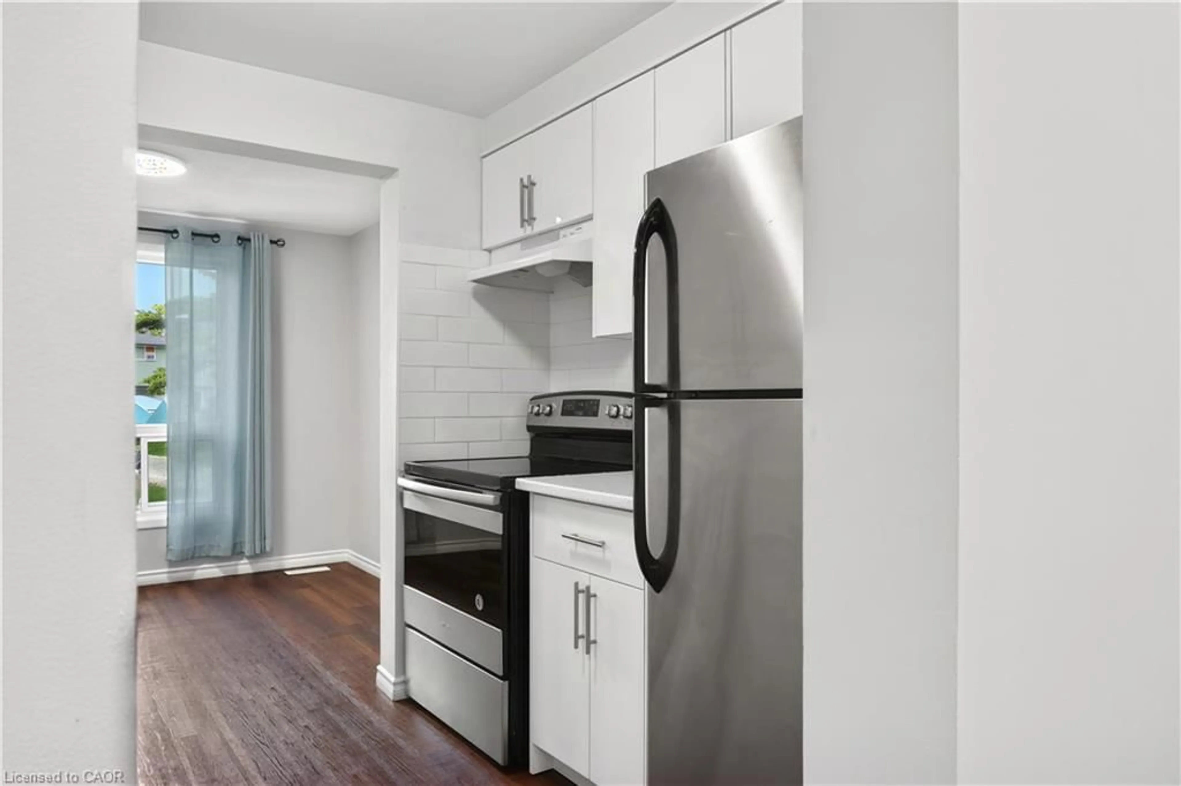Standard kitchen, unknown for 700 Paisley Rd #56, Guelph Ontario N1K 1A3