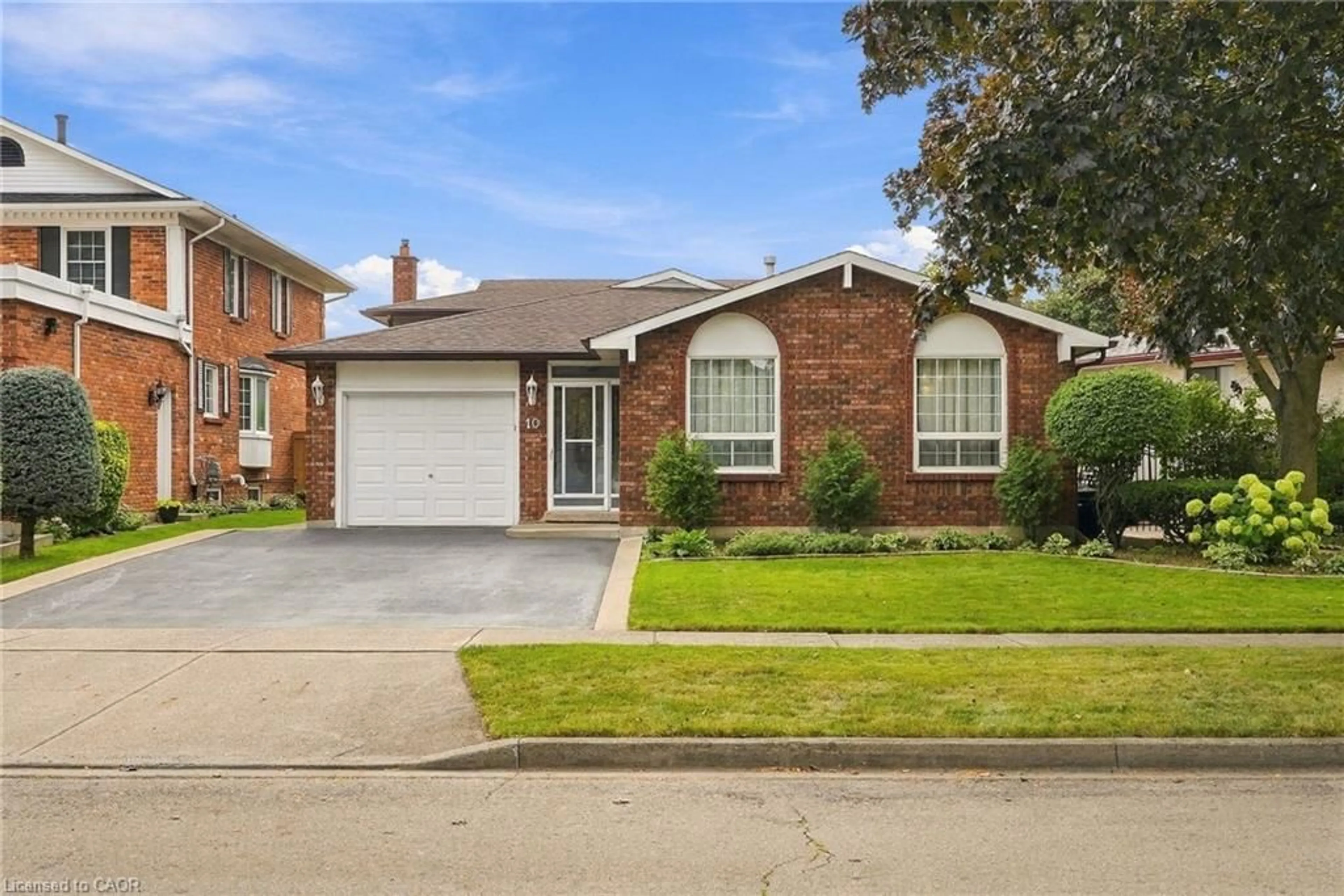 Home with brick exterior material, street for 10 Audubon St, Stoney Creek Ontario L8J 1P7