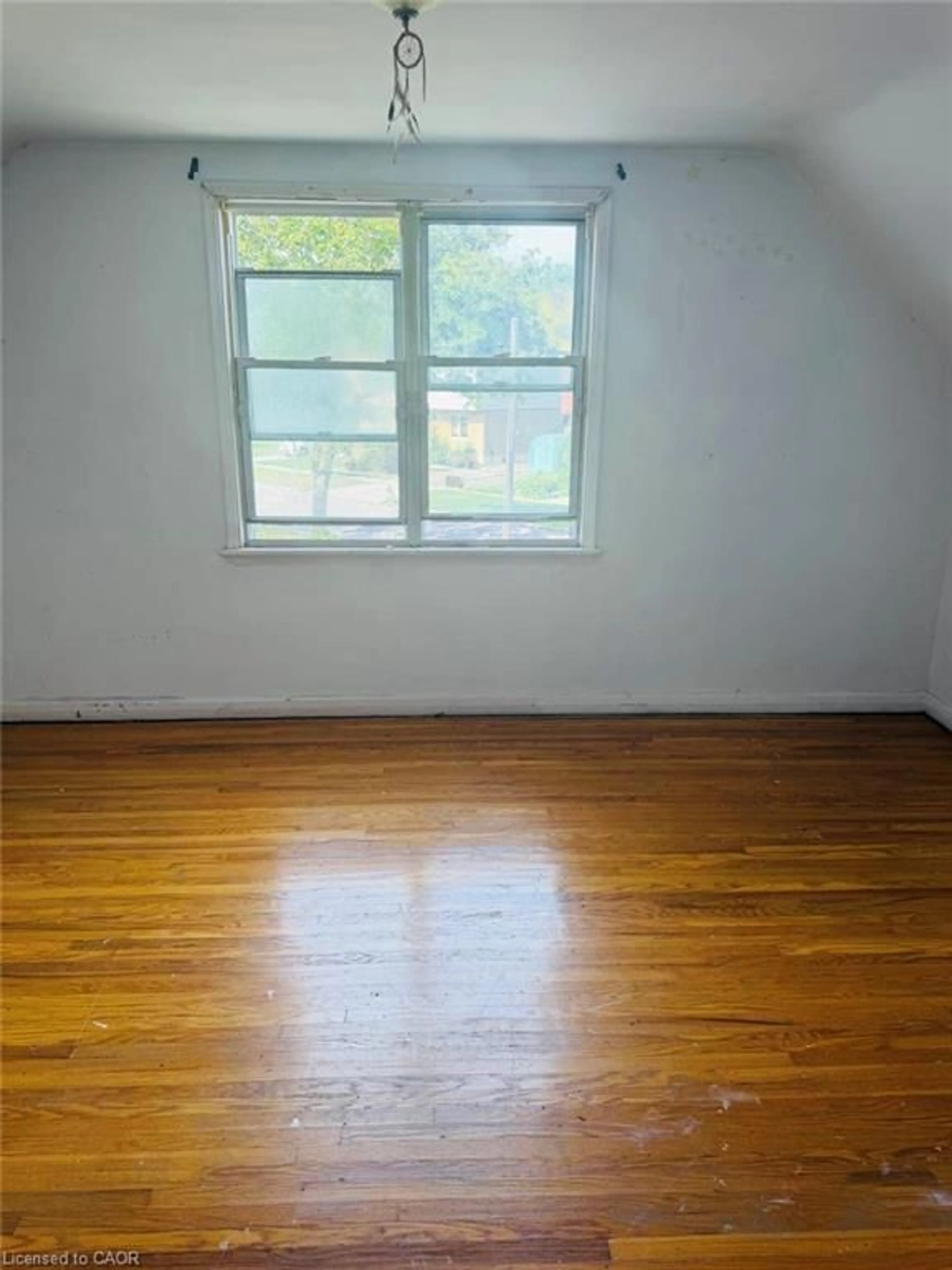 A pic of a room for 64 Eastvale Pl #1, Hamilton Ontario L8H 1P1