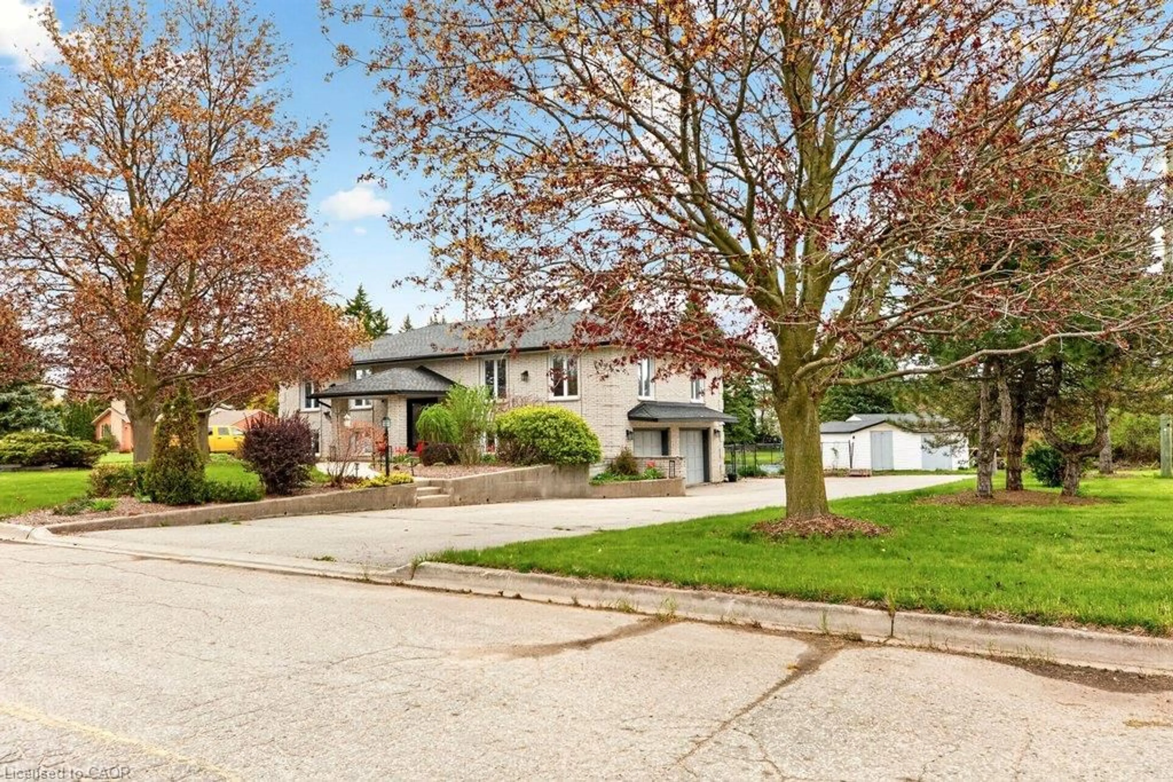 Unknown for 20 Hartfield Dr, Guelph Ontario N1H 6J2