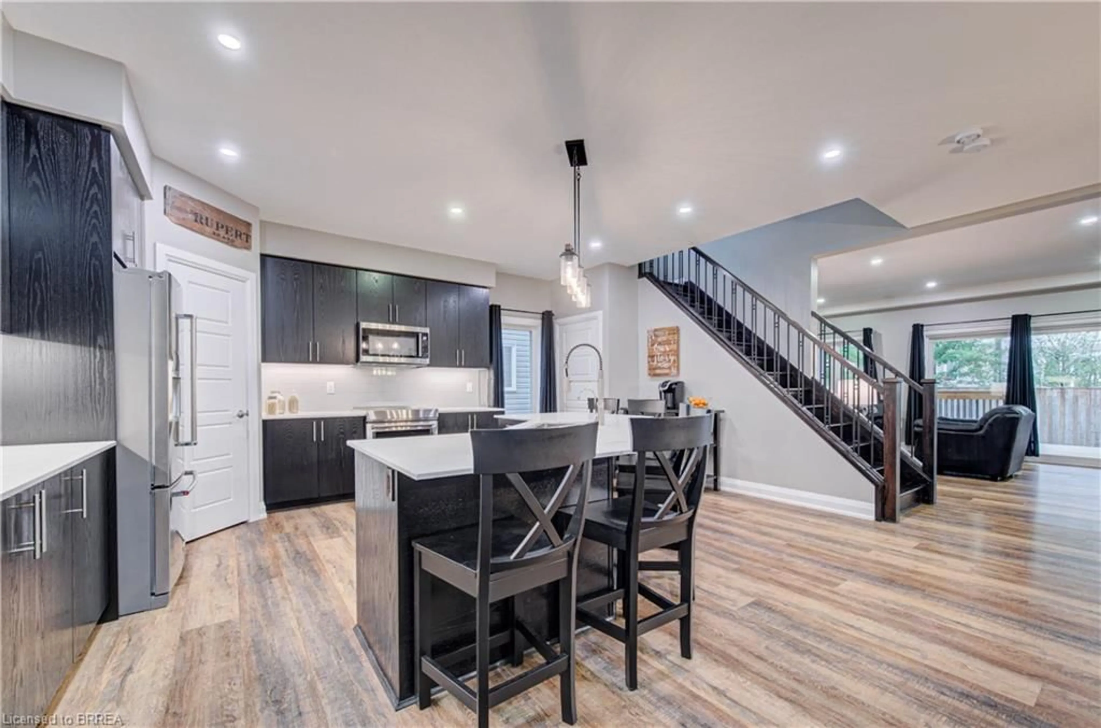 Open concept kitchen, unknown for 11 Oldham Dr, Paris Ontario N3L 3E2