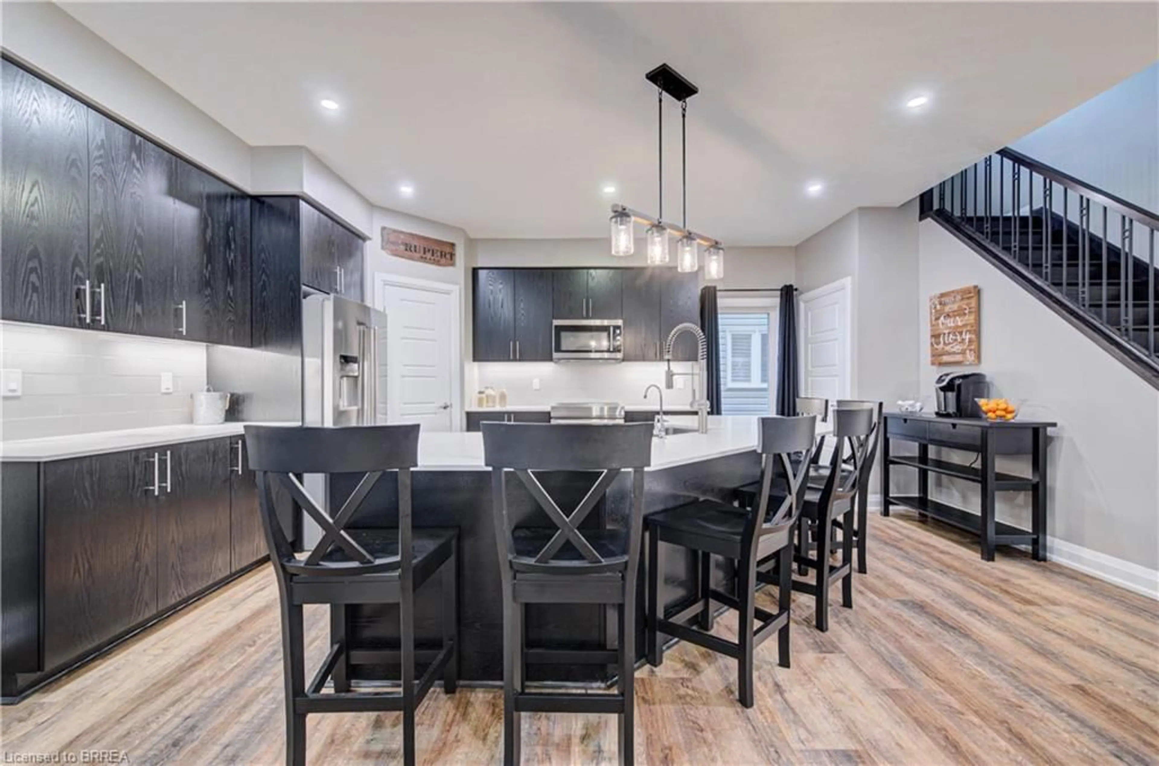 Open concept kitchen, unknown for 11 Oldham Dr, Paris Ontario N3L 3E2
