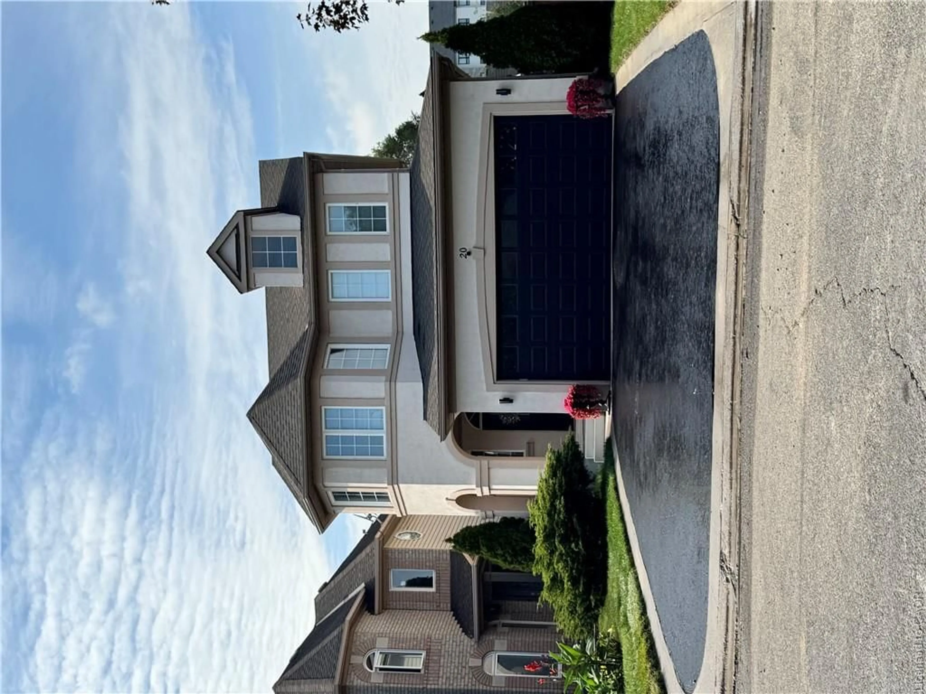 A pic from outside/outdoor area/front of a property/back of a property/a pic from drone, street for 20 Sable Dr, Ancaster Ontario L9K 1K9