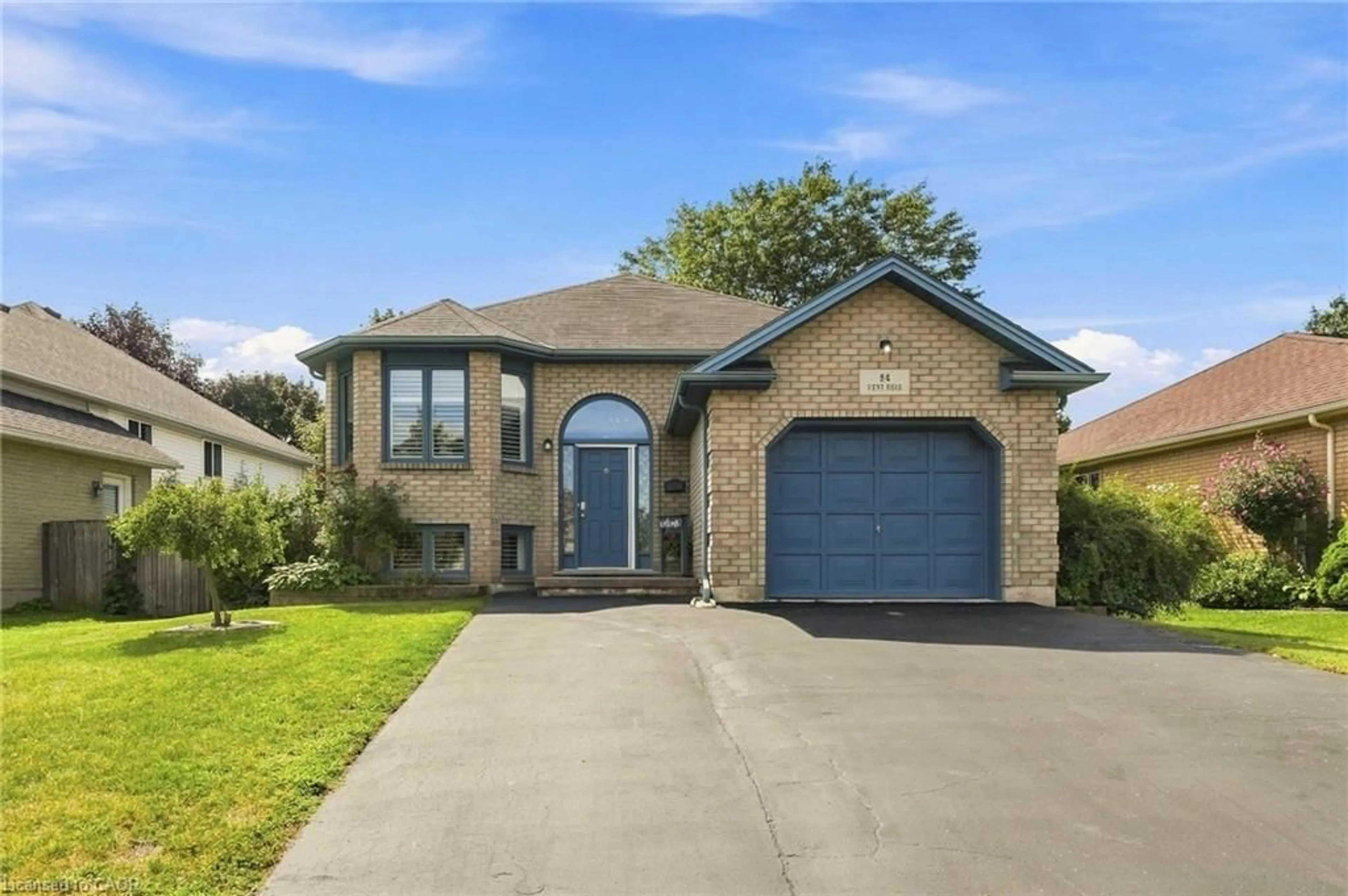 Home with brick exterior material, street for 94 Kent Rd, Brantford Ontario N3R 7W6