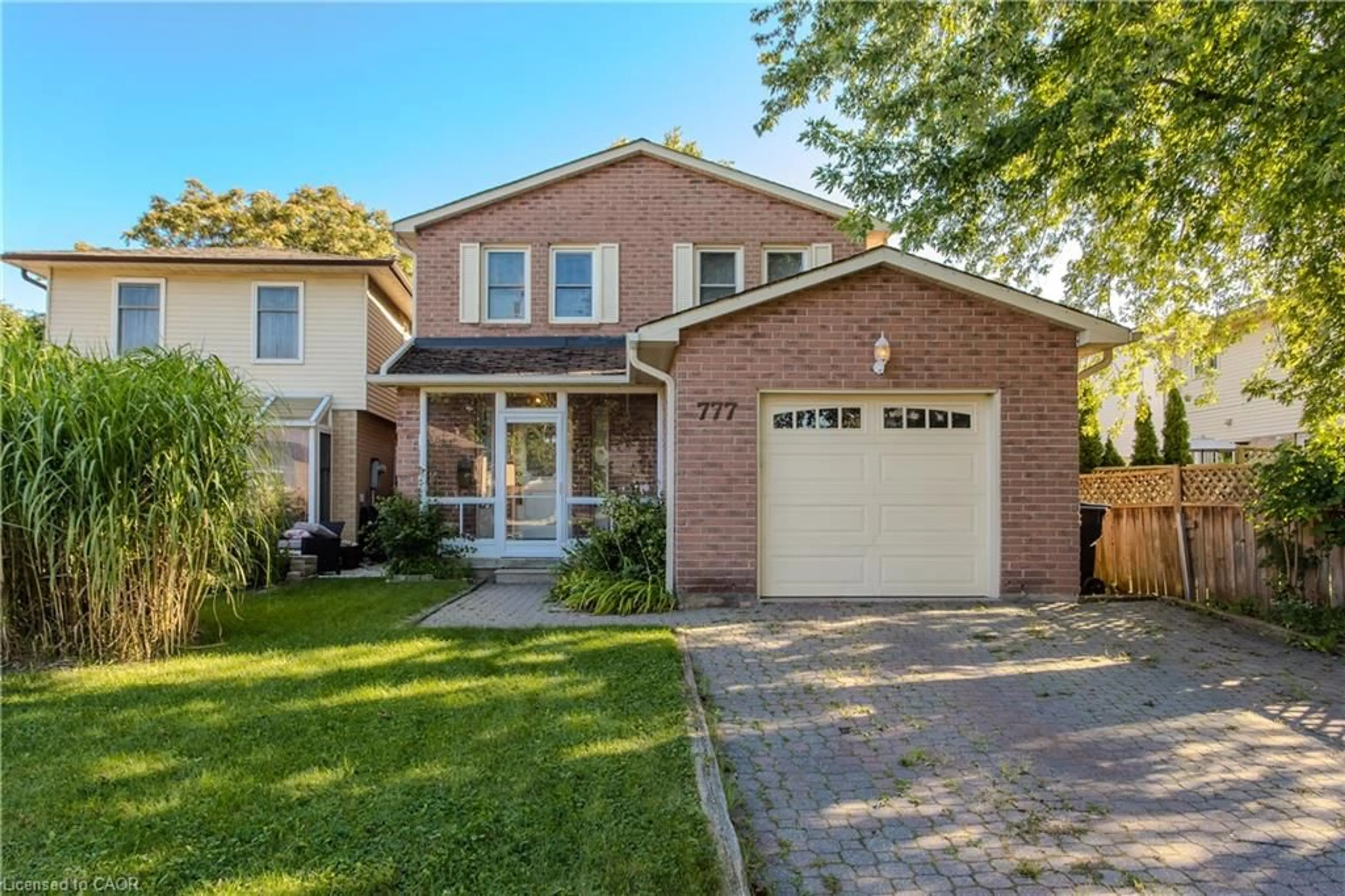 Home with brick exterior material, street for 777 Inverhouse Dr, Mississauga Ontario L5J 2X9