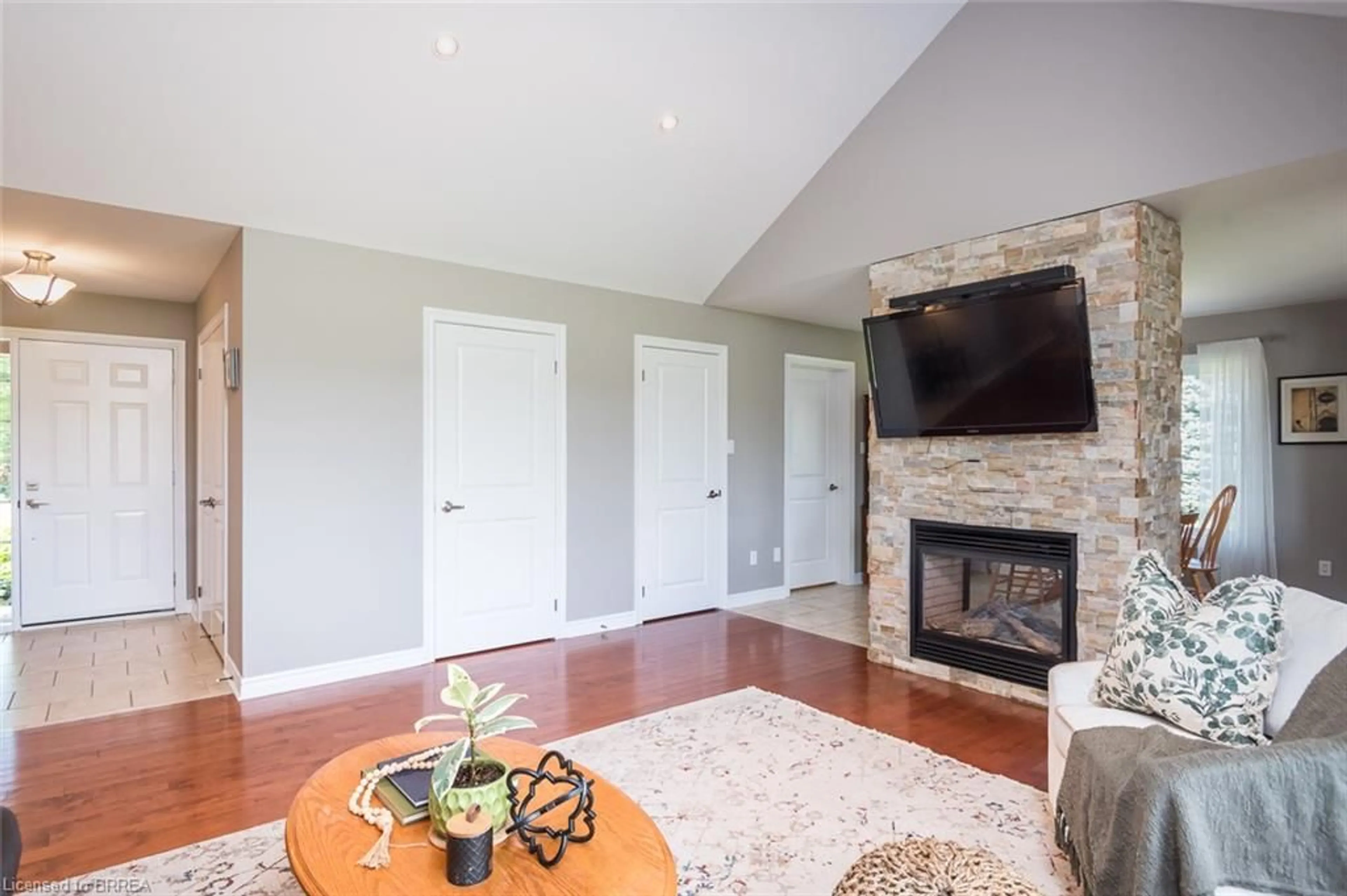 Unknown for 15 Mount Haven Cres, Grand Valley Ontario L9W 5Y9