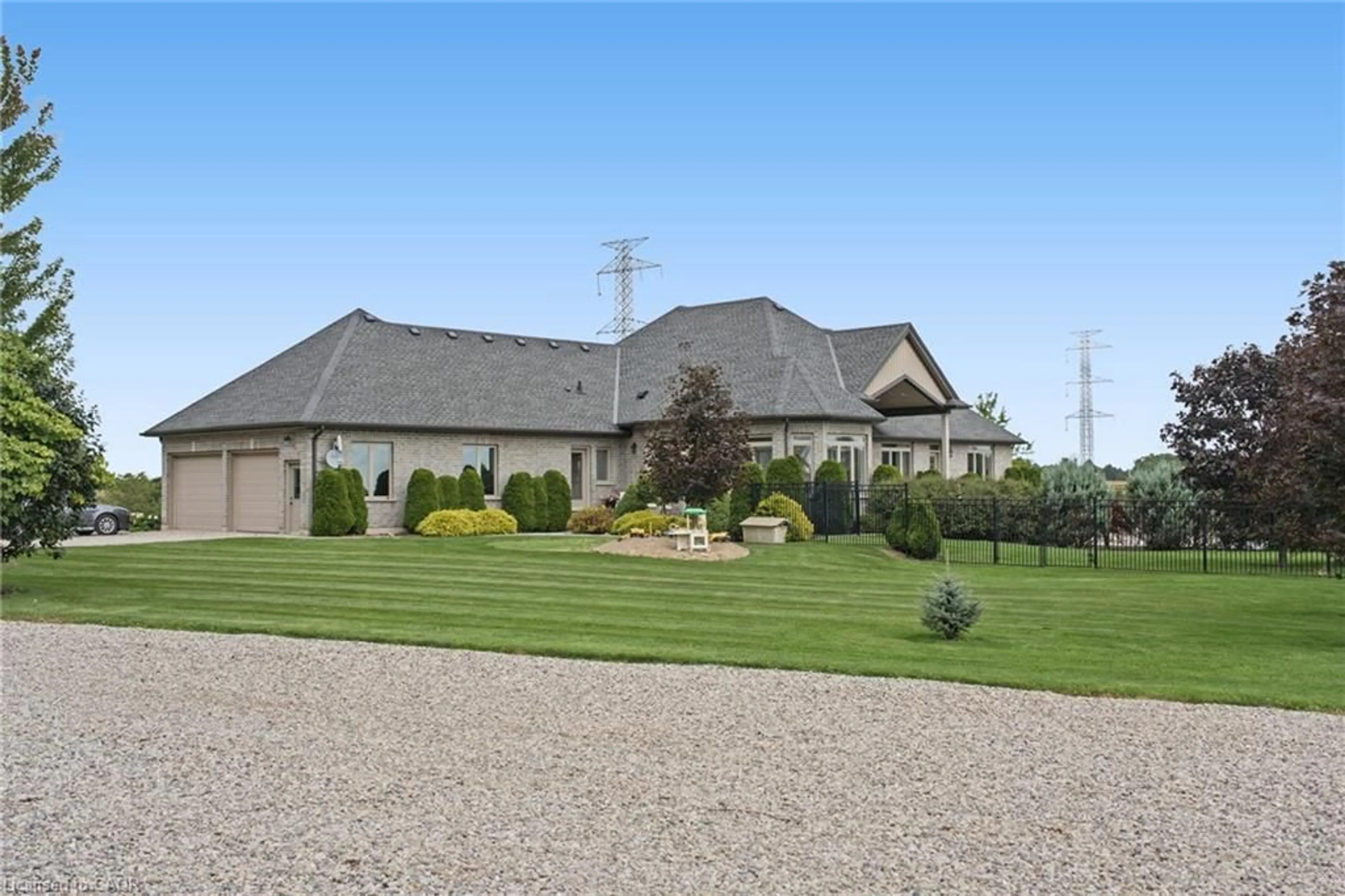 A pic from outside/outdoor area/front of a property/back of a property/a pic from drone, unknown for 204364 Keswick Rd, South West Oxford Ontario N4G 4G8