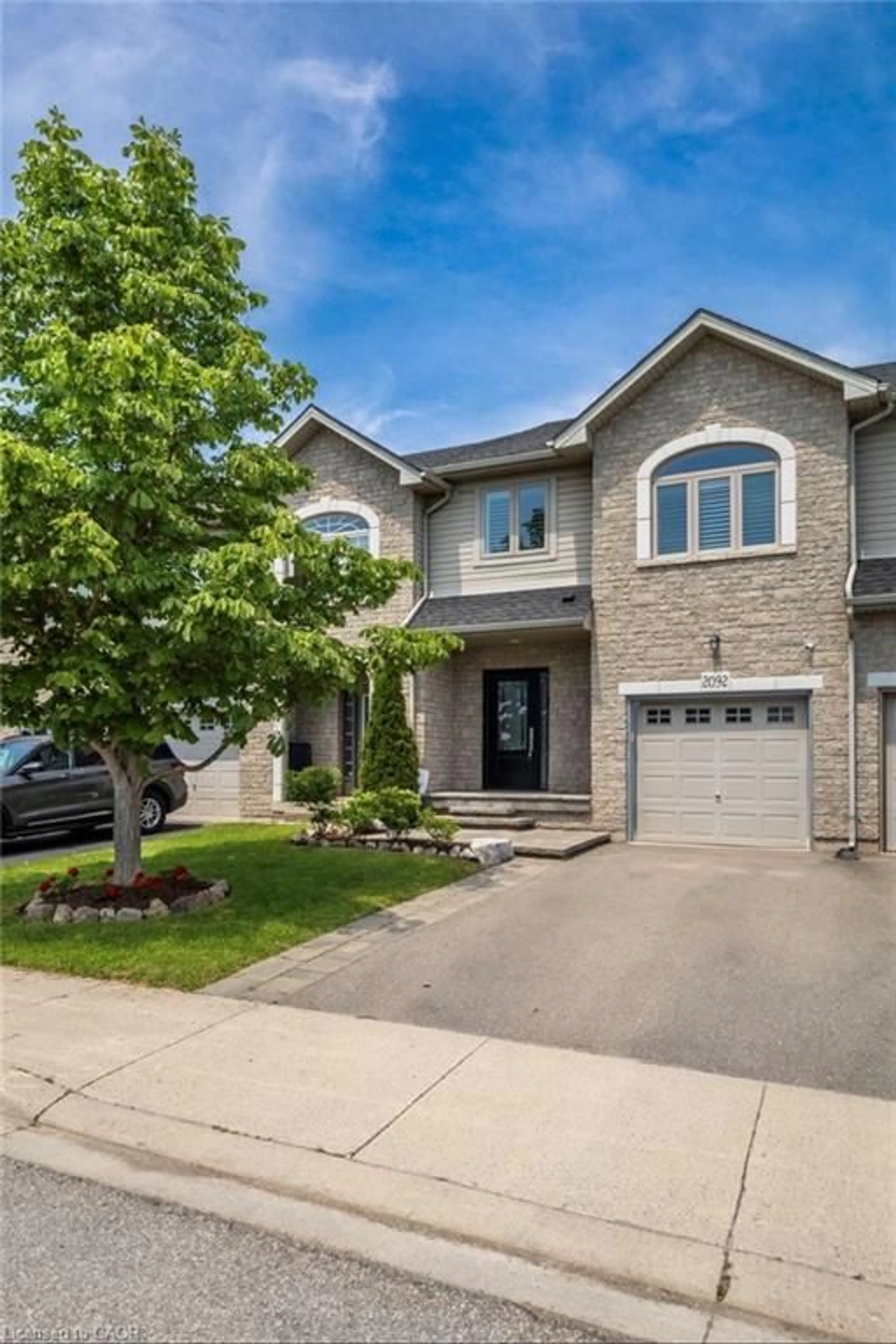 Home with brick exterior material, street for 2092 English Cres, Burlington Ontario L7L 7B3