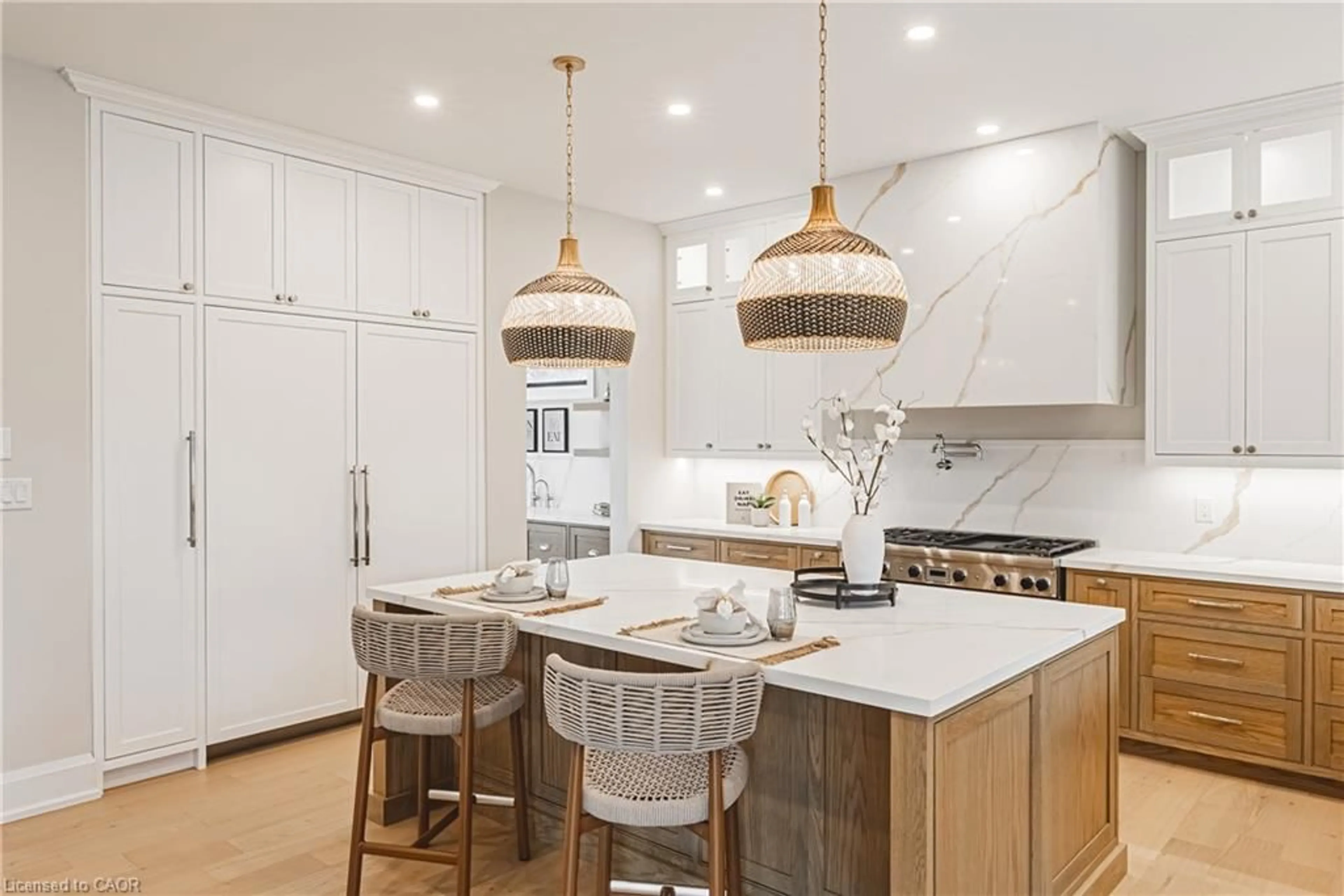 Contemporary kitchen, unknown for 362 Harmony Hall Dr, Ancaster Ontario L9G 2T4