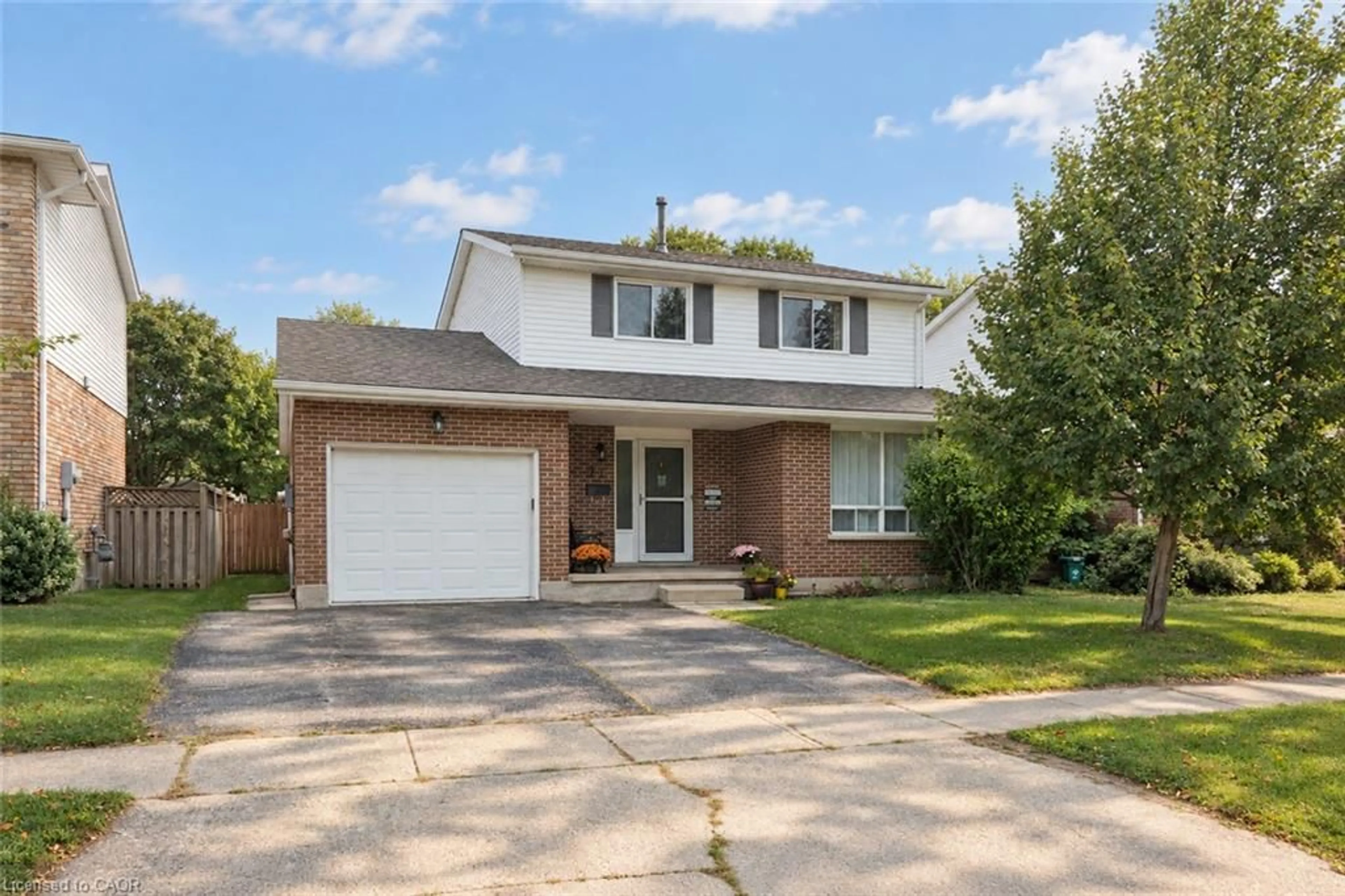 Home with brick exterior material, street for 54 Delavan Dr, Cambridge Ontario N1S 4S3