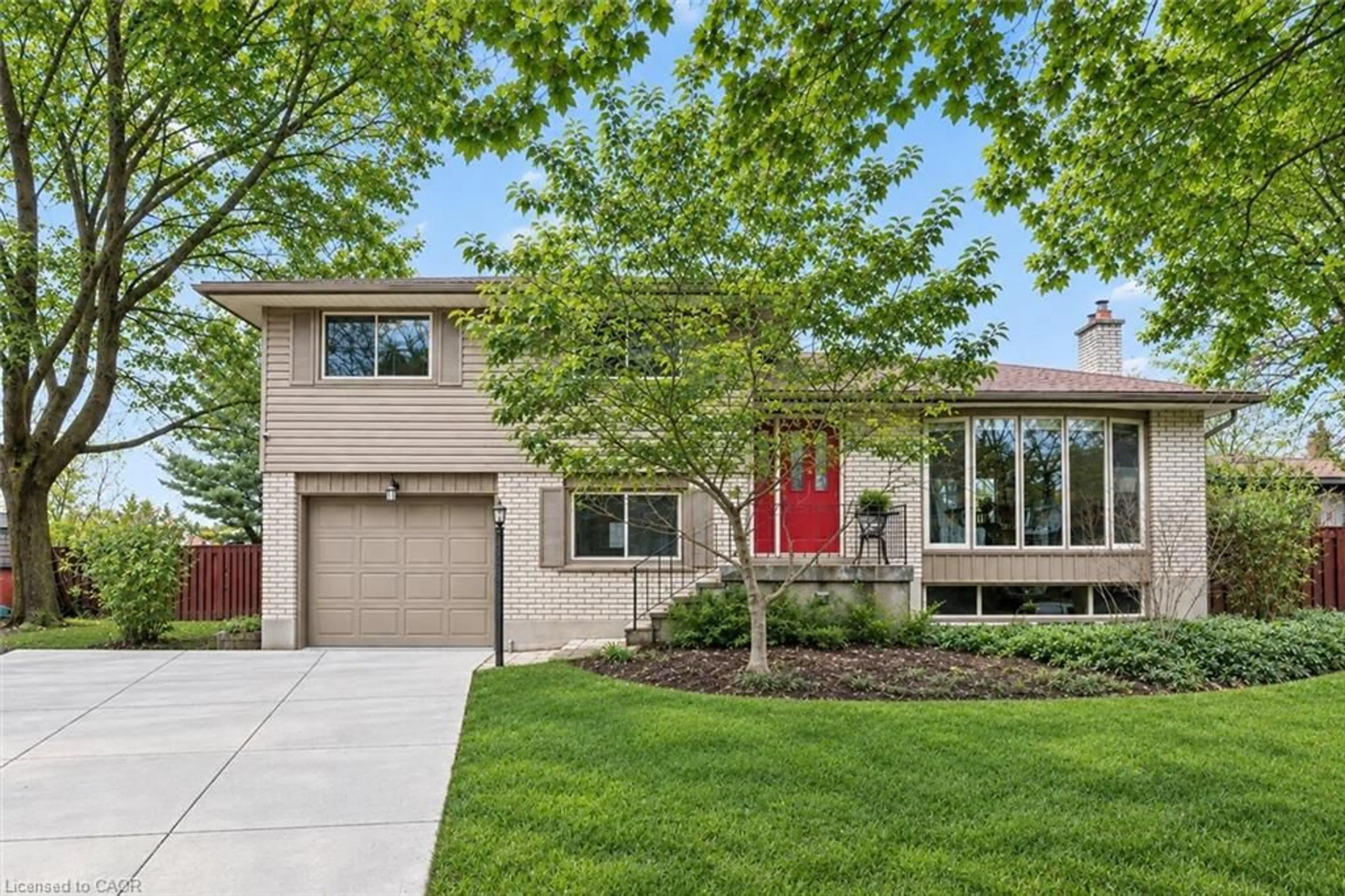 Home with brick exterior material, street for 9 Skye Pl, Guelph Ontario N1G 1M5