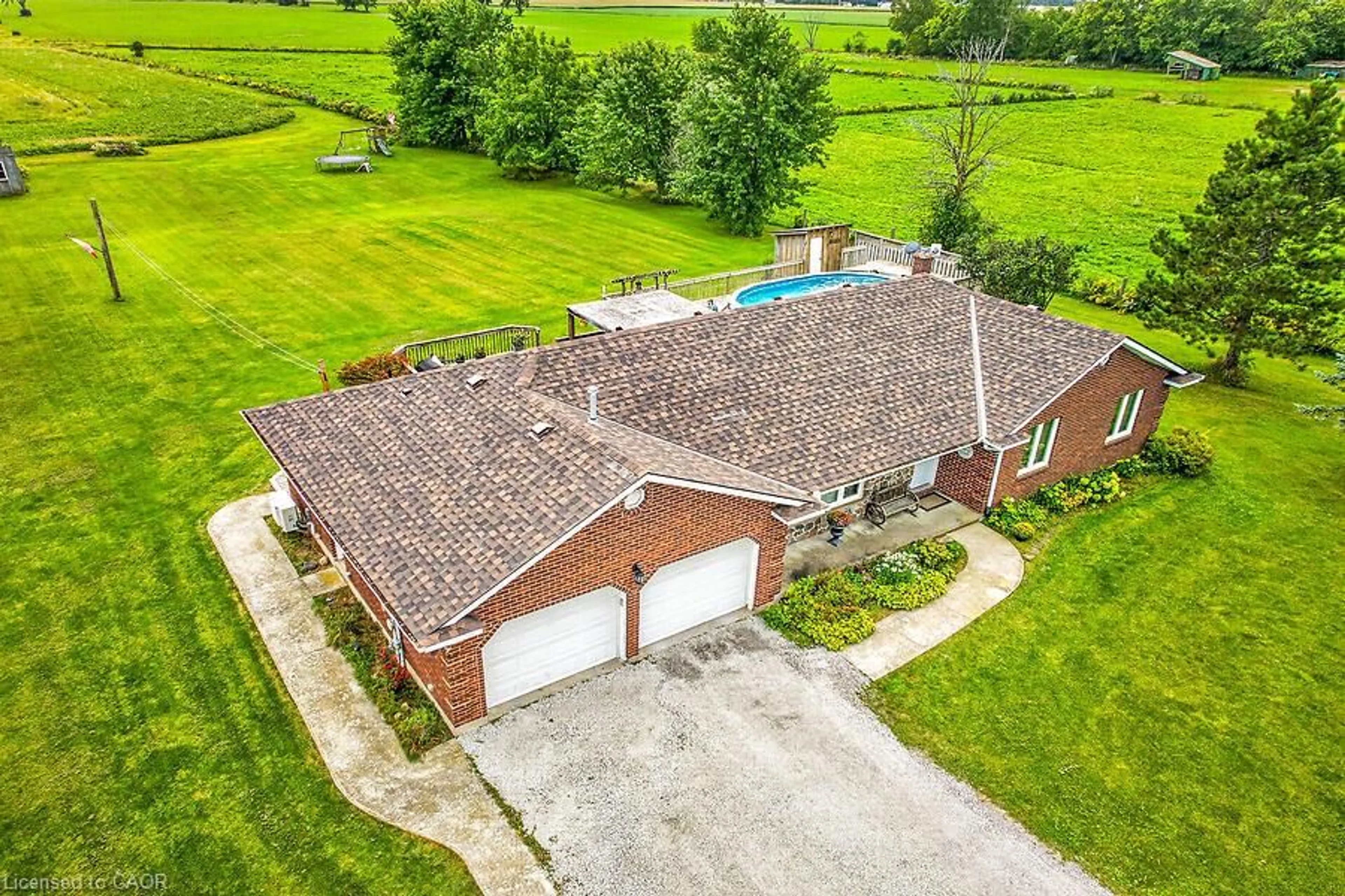 A pic from outside/outdoor area/front of a property/back of a property/a pic from drone, unknown for 614 10th Concession Rd, Hagersville Ontario N0A 1H0