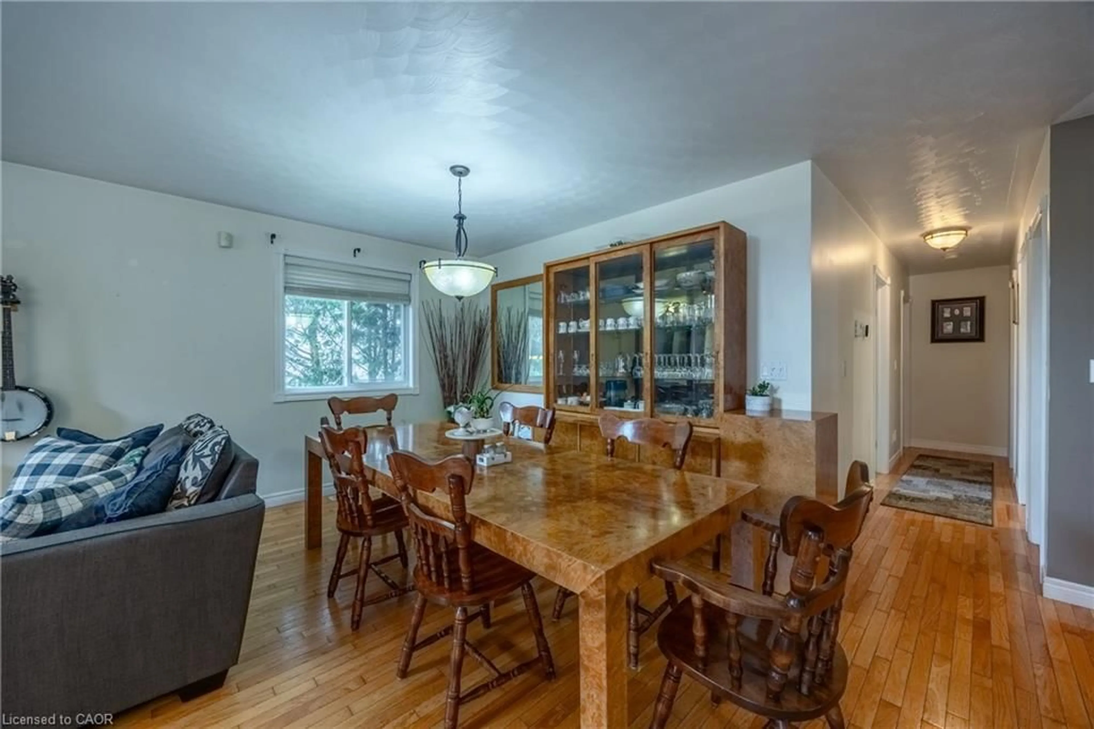 Dining room, wood/laminate floor for 143 Orchard Ave, Simcoe Ontario N3Y 3H5