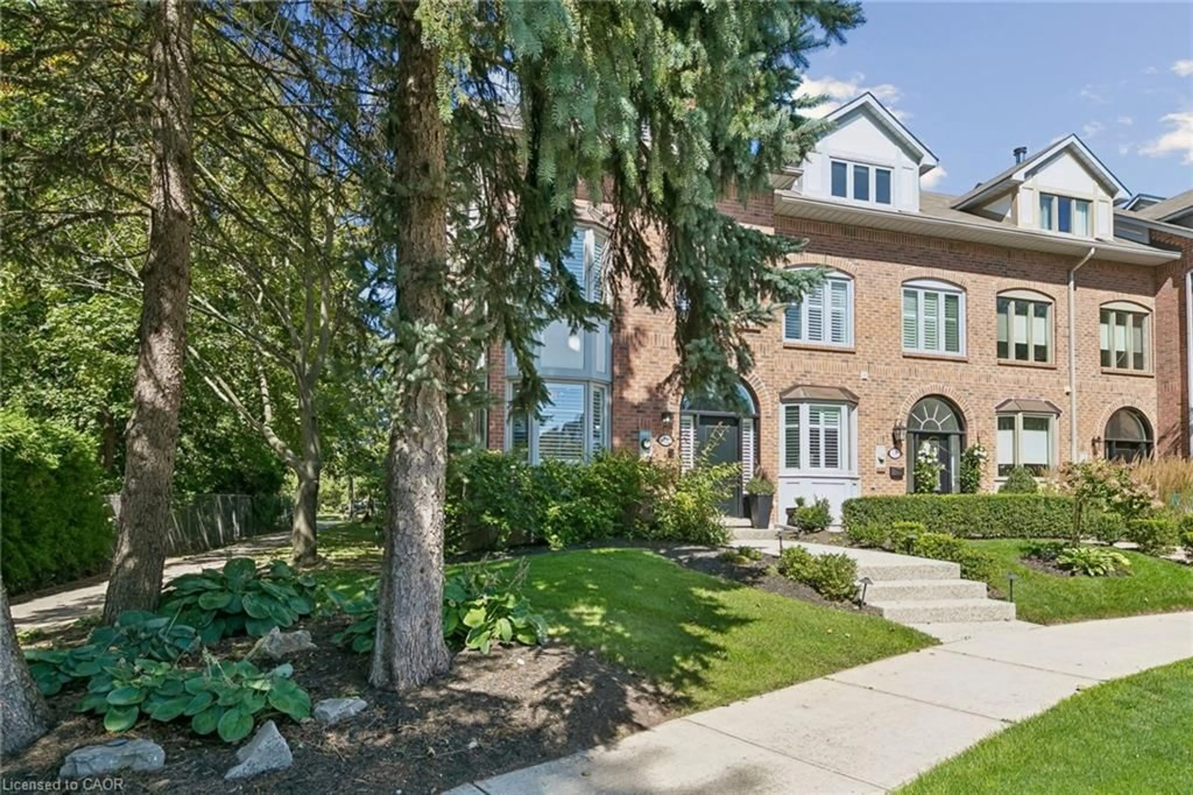 Home with brick exterior material, street for 73 Windhaven Pl, Oakville Ontario L6L 6L1